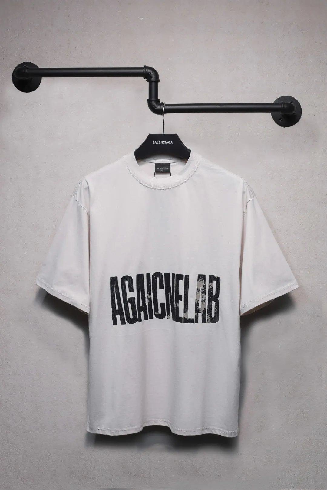 BALENCIAGA新作反アルファベット半袖Tシャツ