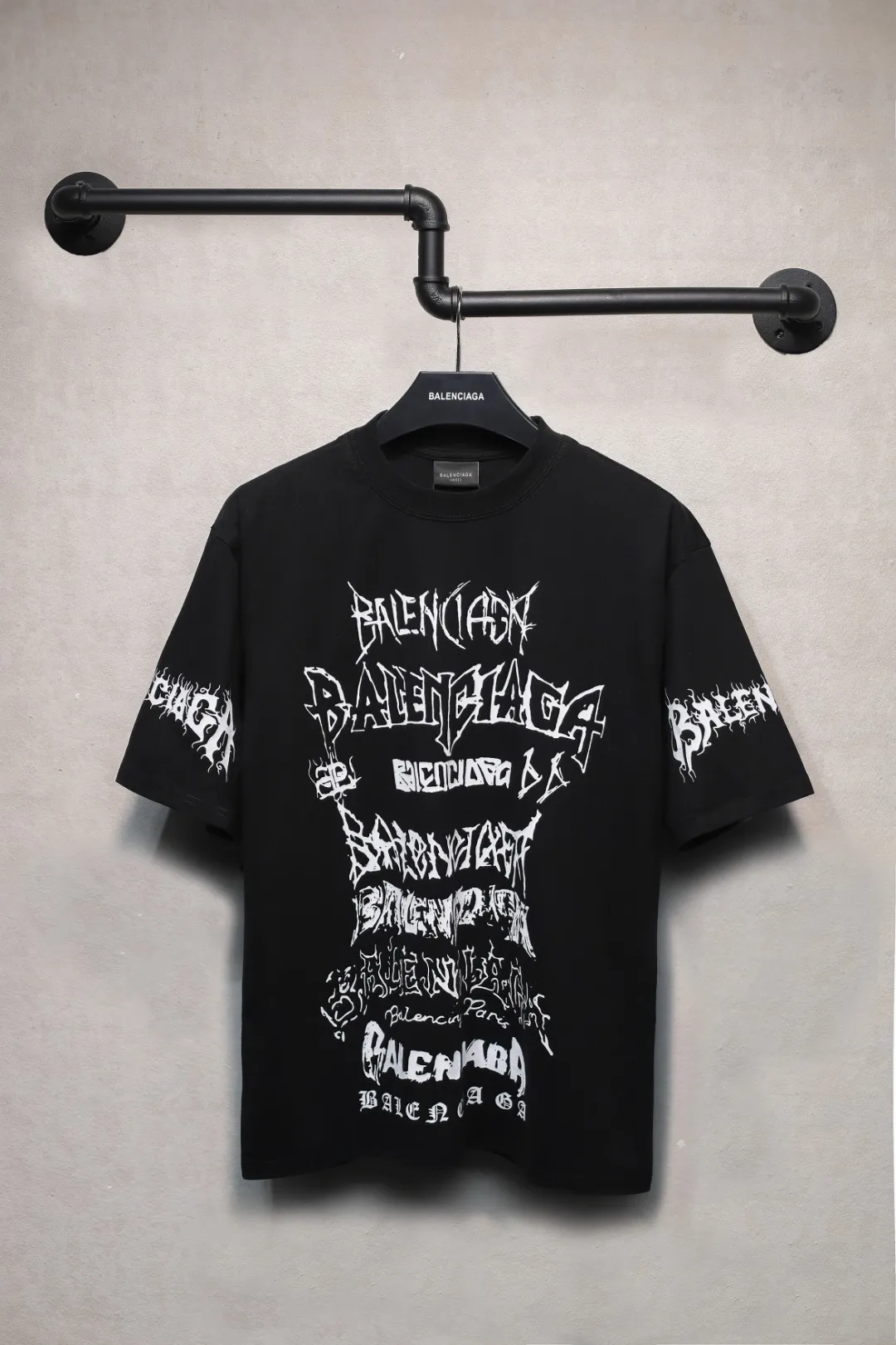 BALENCIAGA黒龍年限定半袖Tシャツ新作
