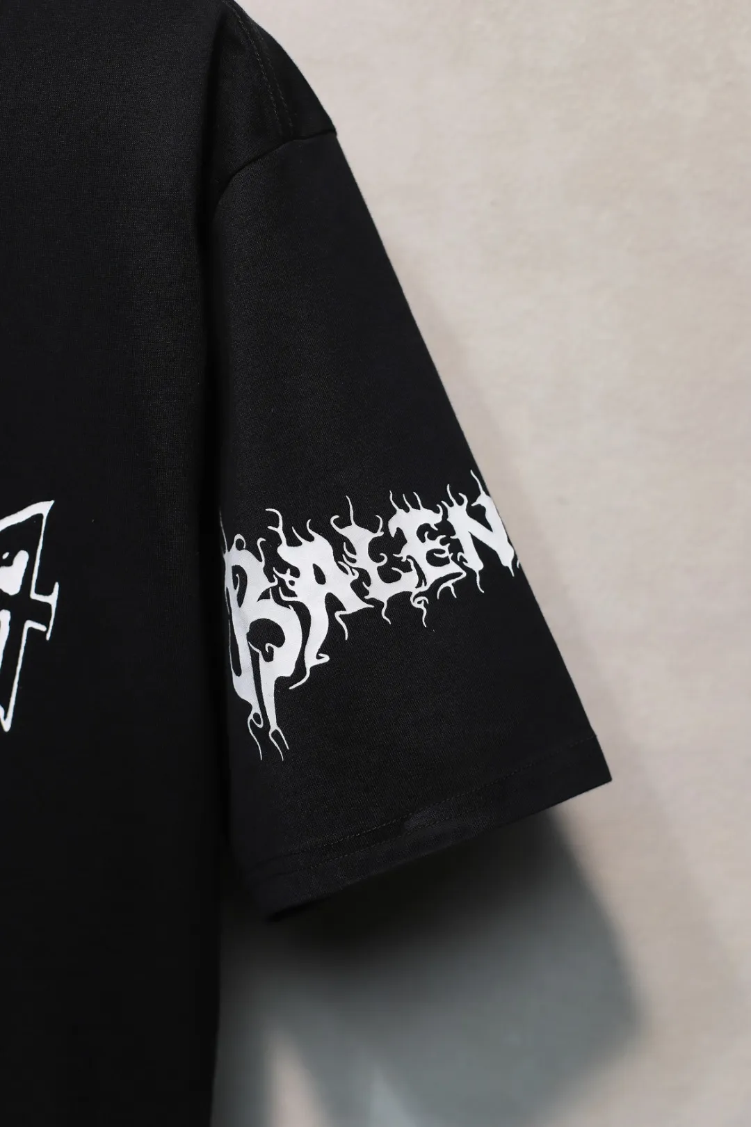 BALENCIAGA黒龍年限定半袖Tシャツ新作 - 画像 (8)