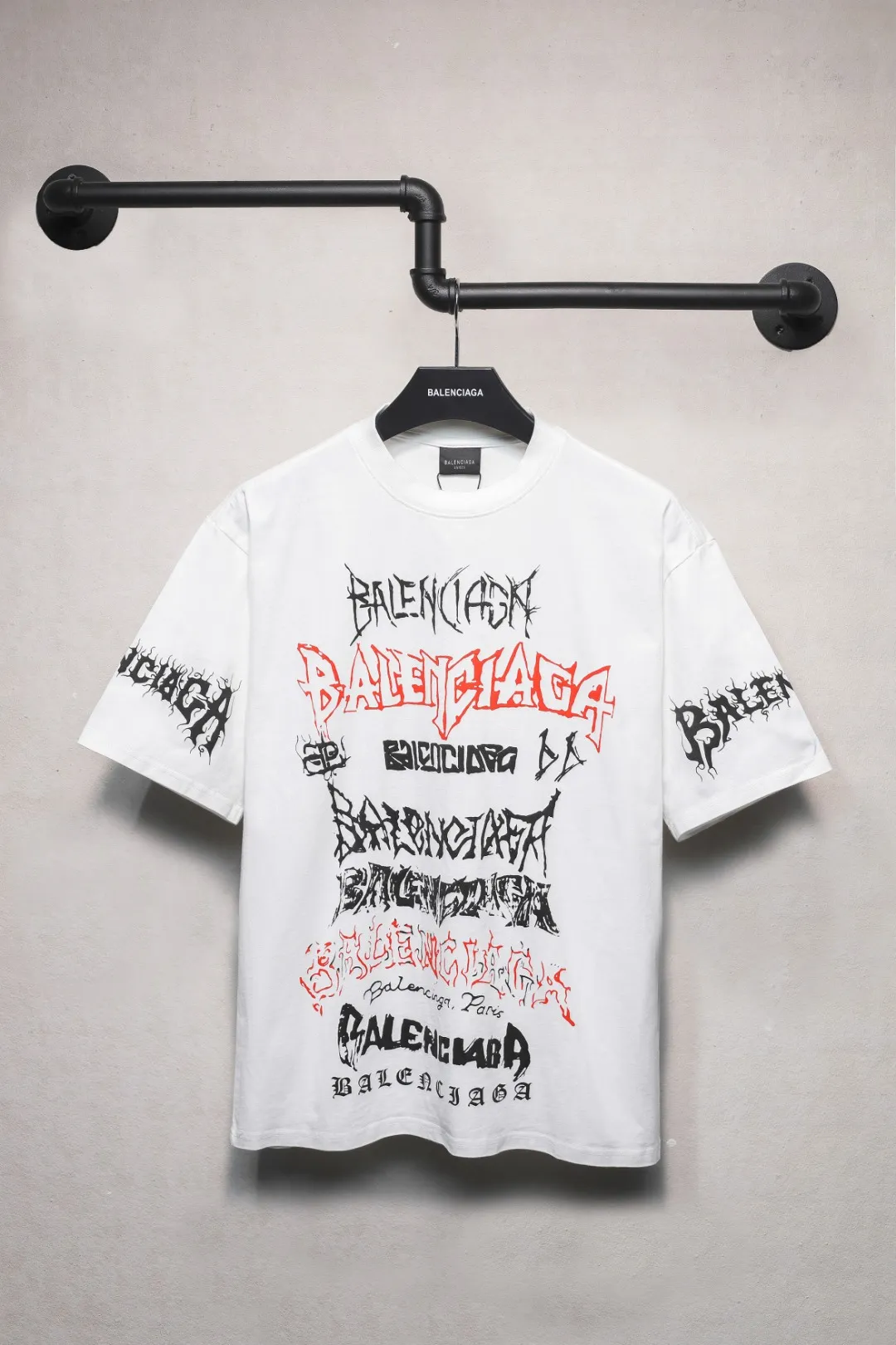 BALENCIAGA白龍年限定半袖Tシャツ