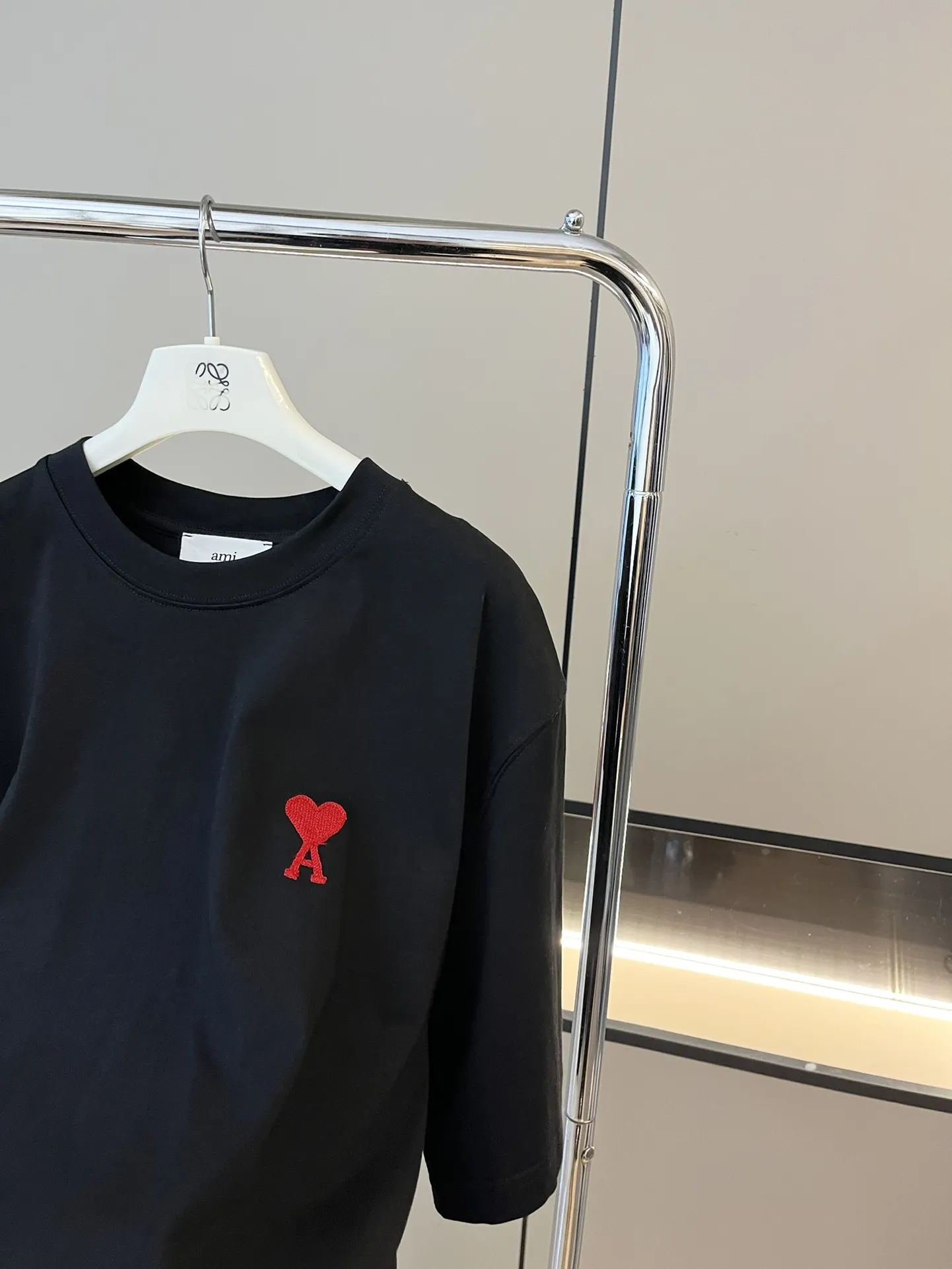 AMI新作黒プリント半袖Tシャツ - 画像 (7)