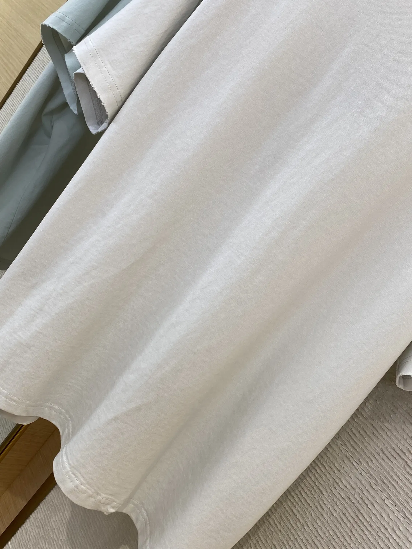 BLCGパリバルセロナ新作黒白裂纹アルファベット半袖Tシャツ - 画像 (17)