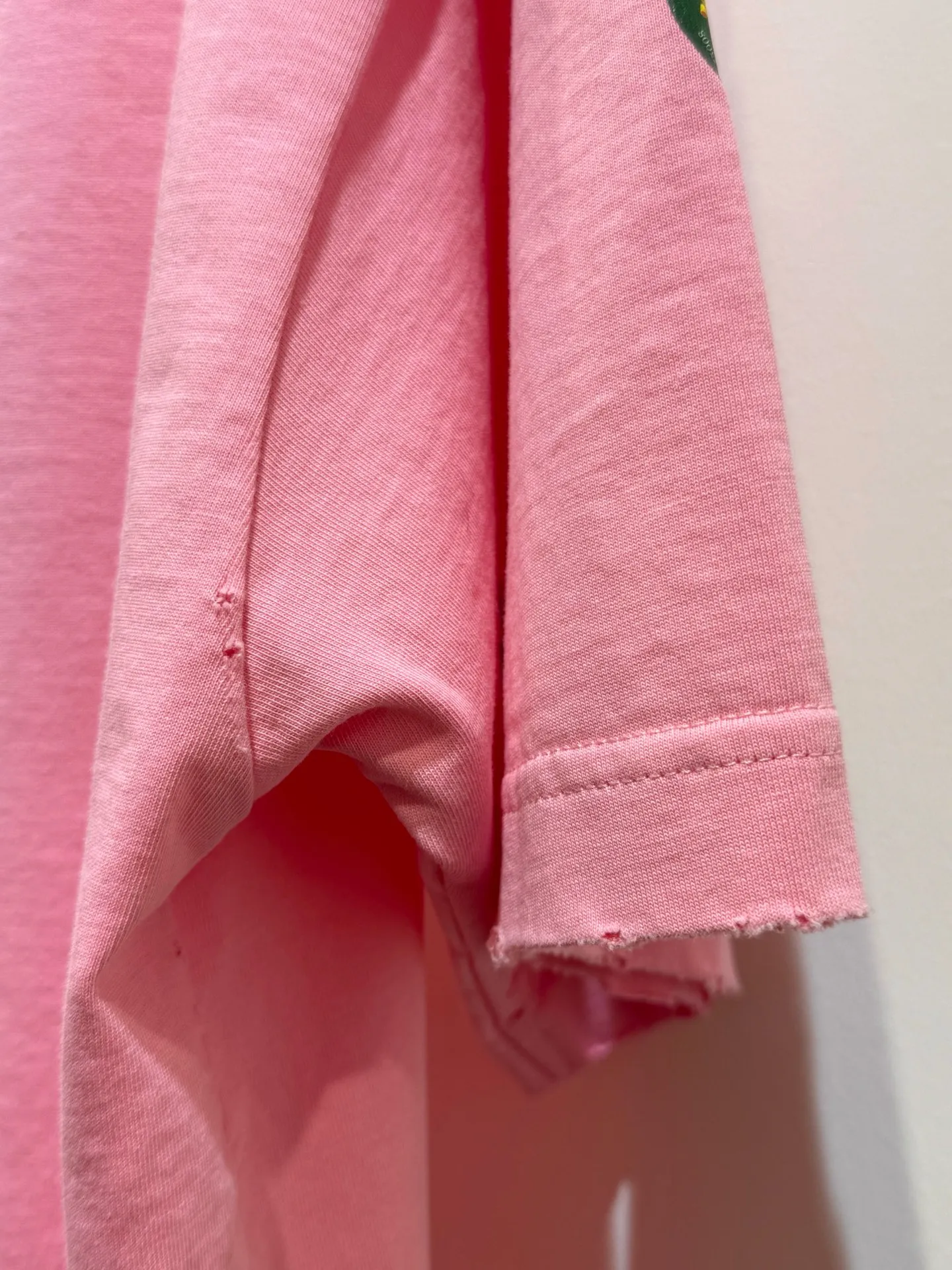 Balenciaga新作ピンク半袖Tシャツ破れ加工 - 画像 (12)