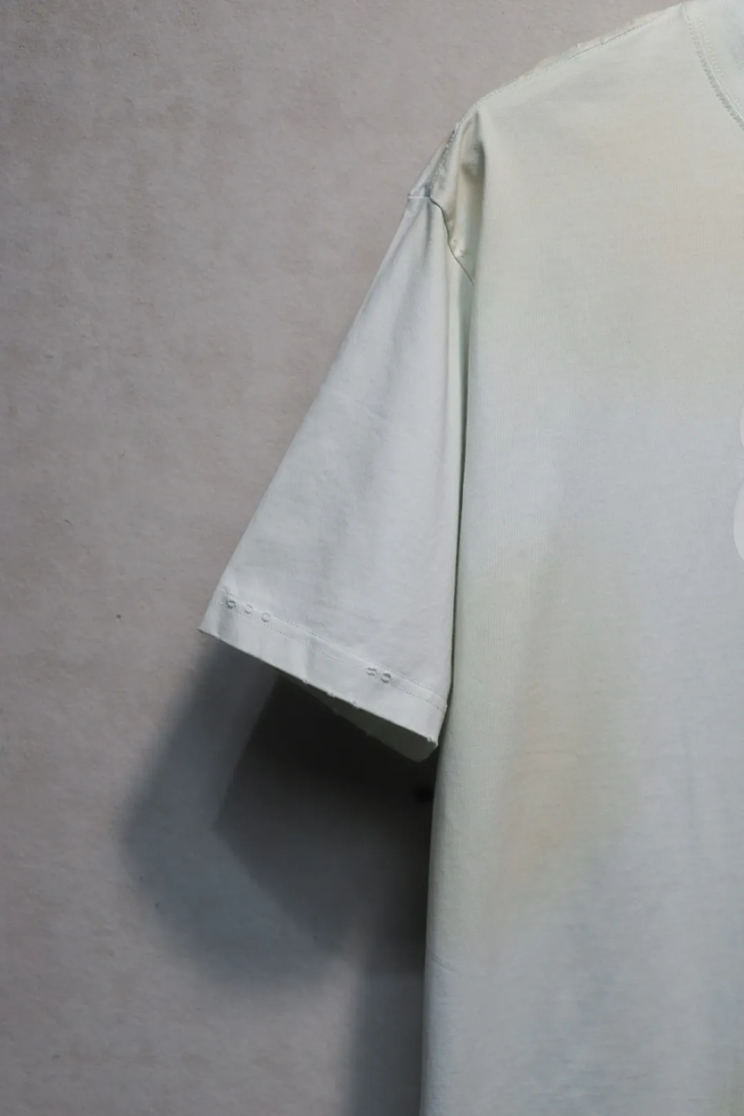 BALENCIAGA新作白泥染半袖Tシャツ - 画像 (6)