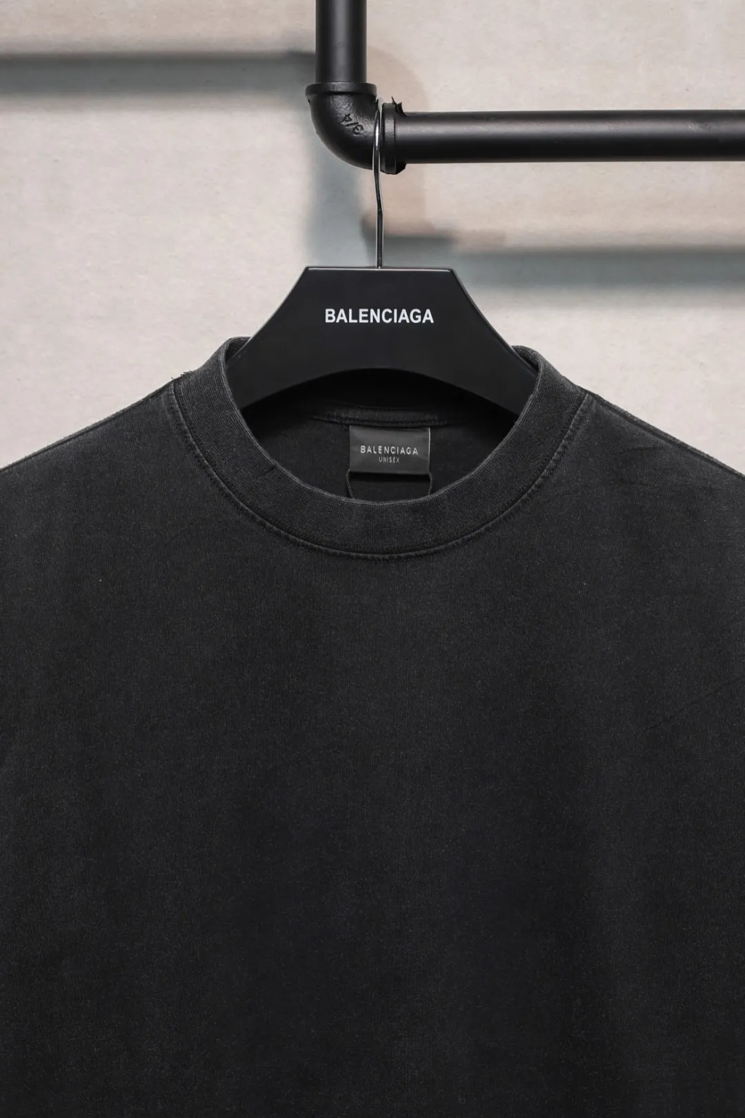 BALENCIAGA黒アルファベット半袖Tシャツ新作 - 画像 (4)