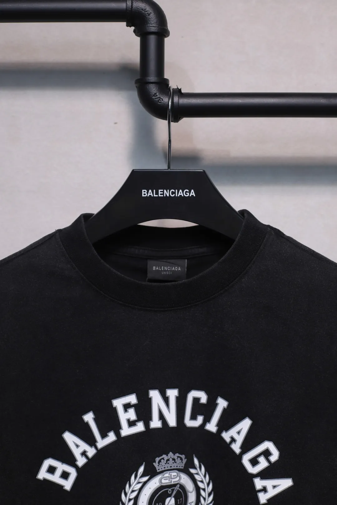 BALENCIAGA 黒 新作 半袖Tシャツ - 画像 (4)