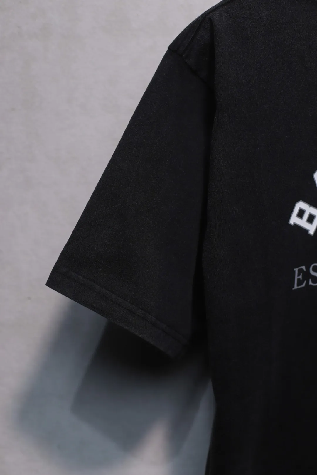 BALENCIAGA 黒 新作 半袖Tシャツ - 画像 (6)