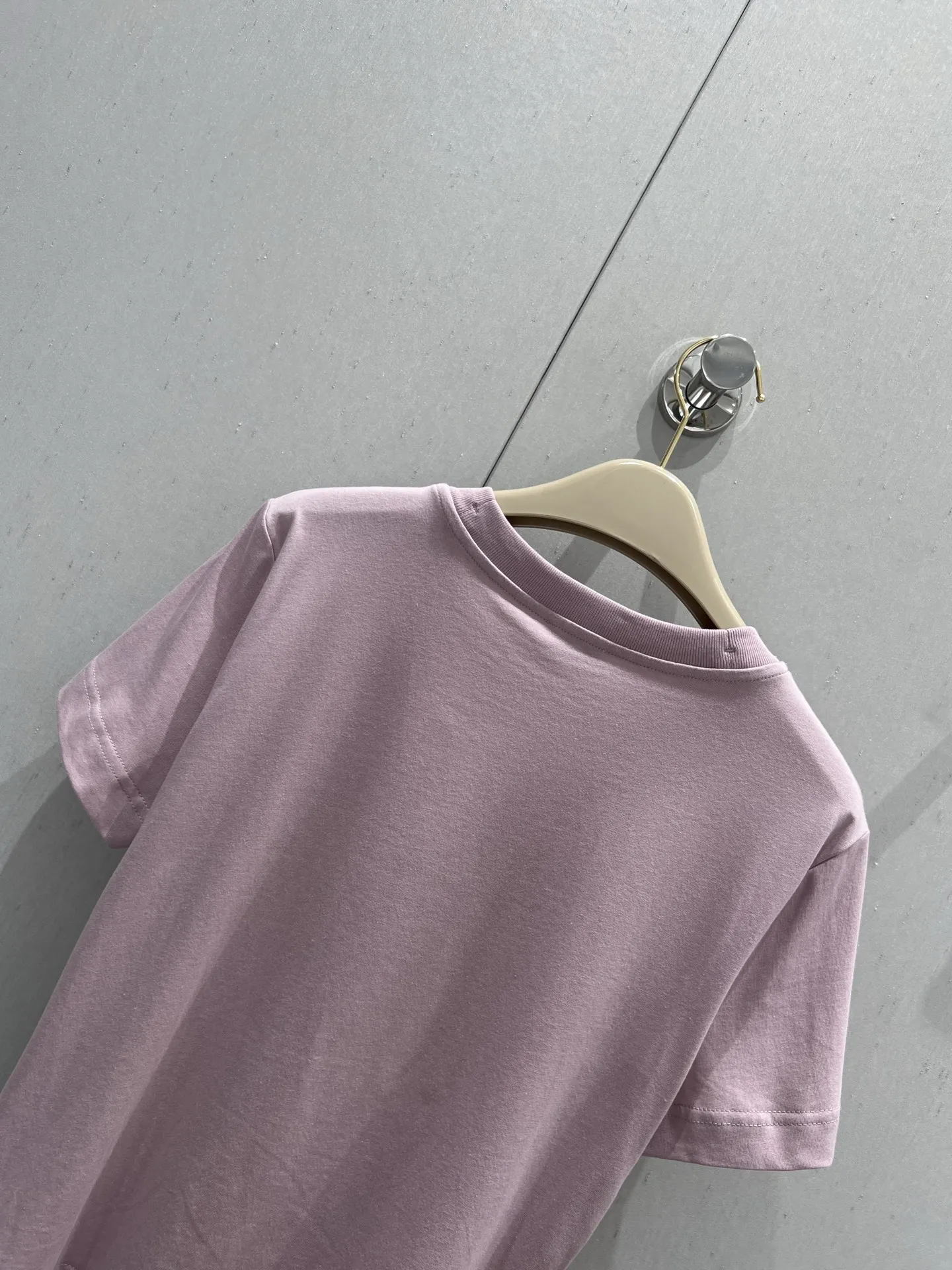 Burberry新作ピンク格子柄半袖Tシャツ - 画像 (5)