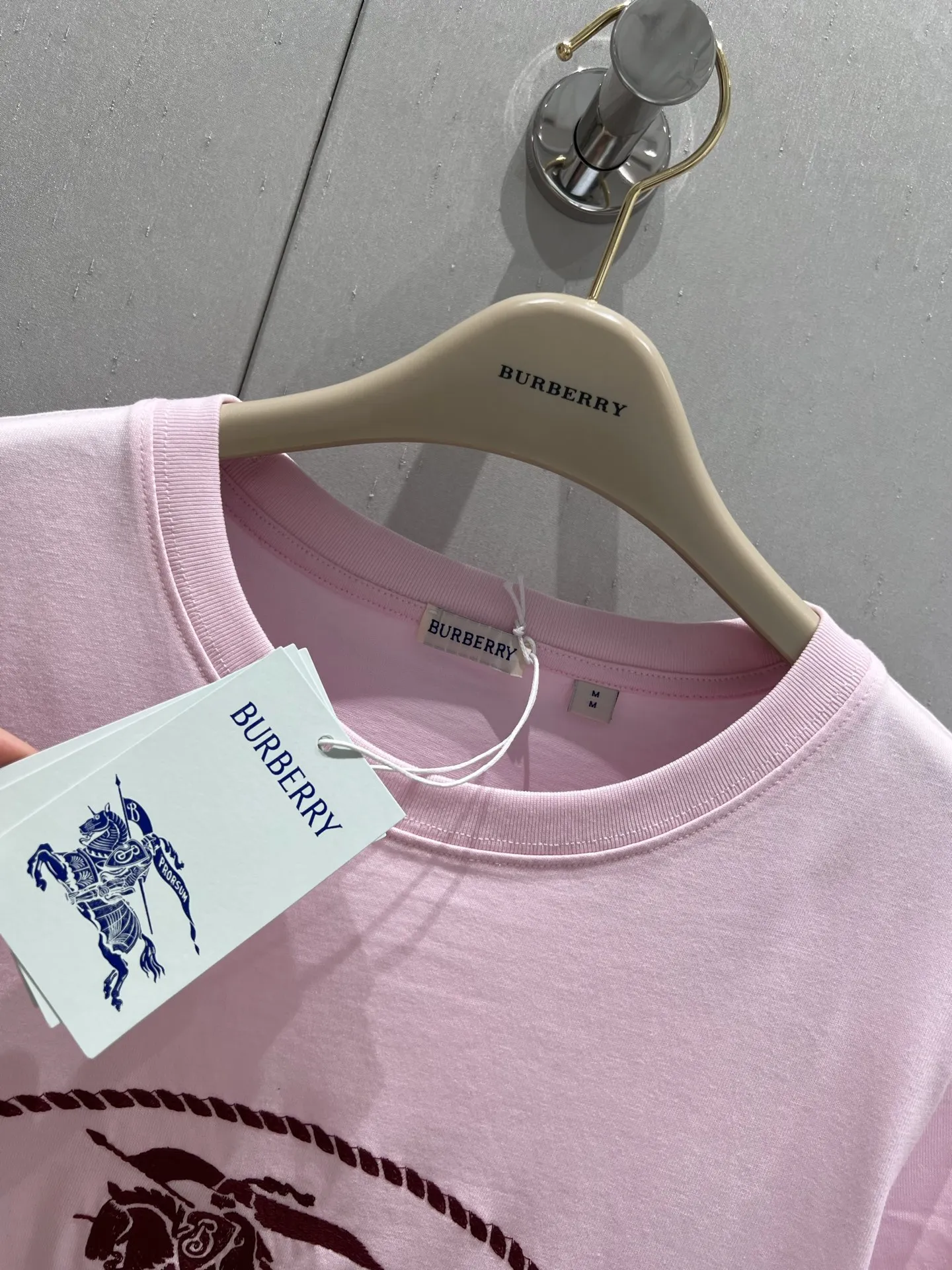Burberry新作ピンク半袖Tシャツ - 画像 (6)