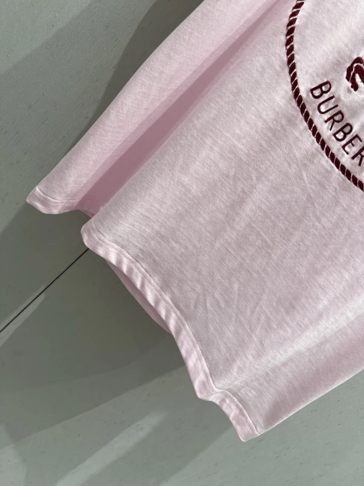 Burberry新作ピンク半袖Tシャツ - 画像 (7)