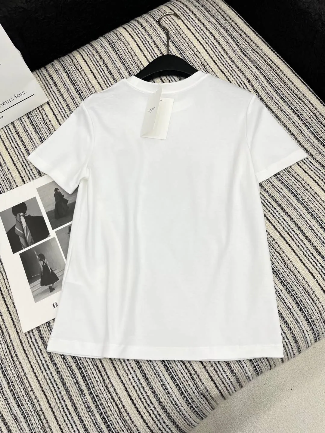 セリーヌ新作白半袖Tシャツ刺繍デザイン - 画像 (7)