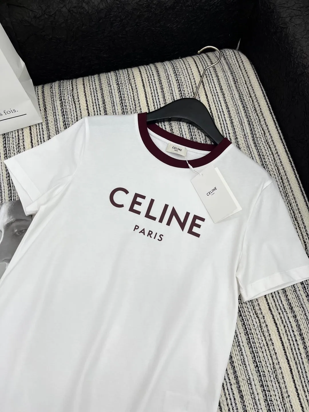セリーヌ新作黒プリント半袖Tシャツ - 画像 (3)