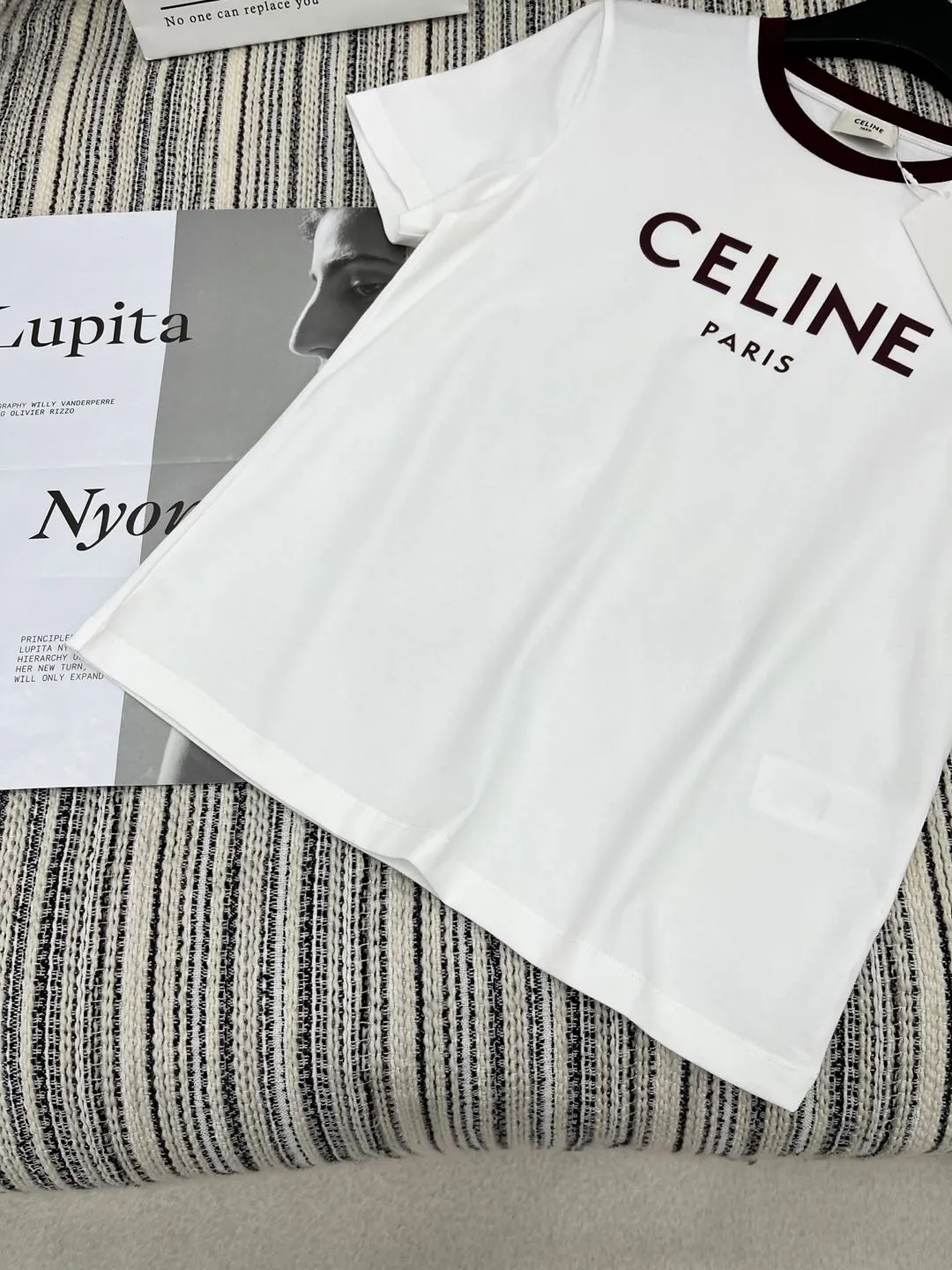 セリーヌ新作黒プリント半袖Tシャツ - 画像 (6)