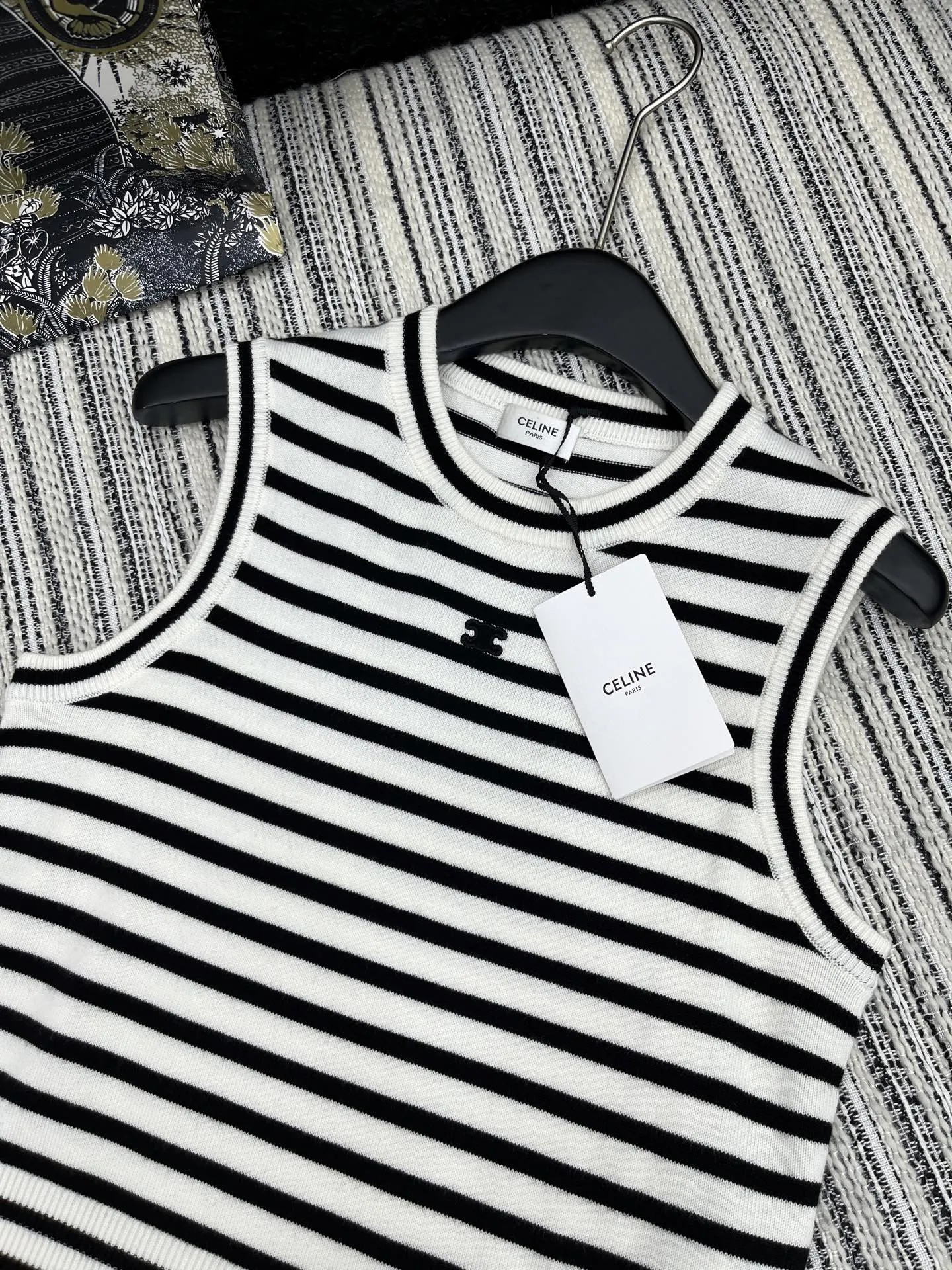 Celi新作黒ストライプニットベスト - 画像 (3)