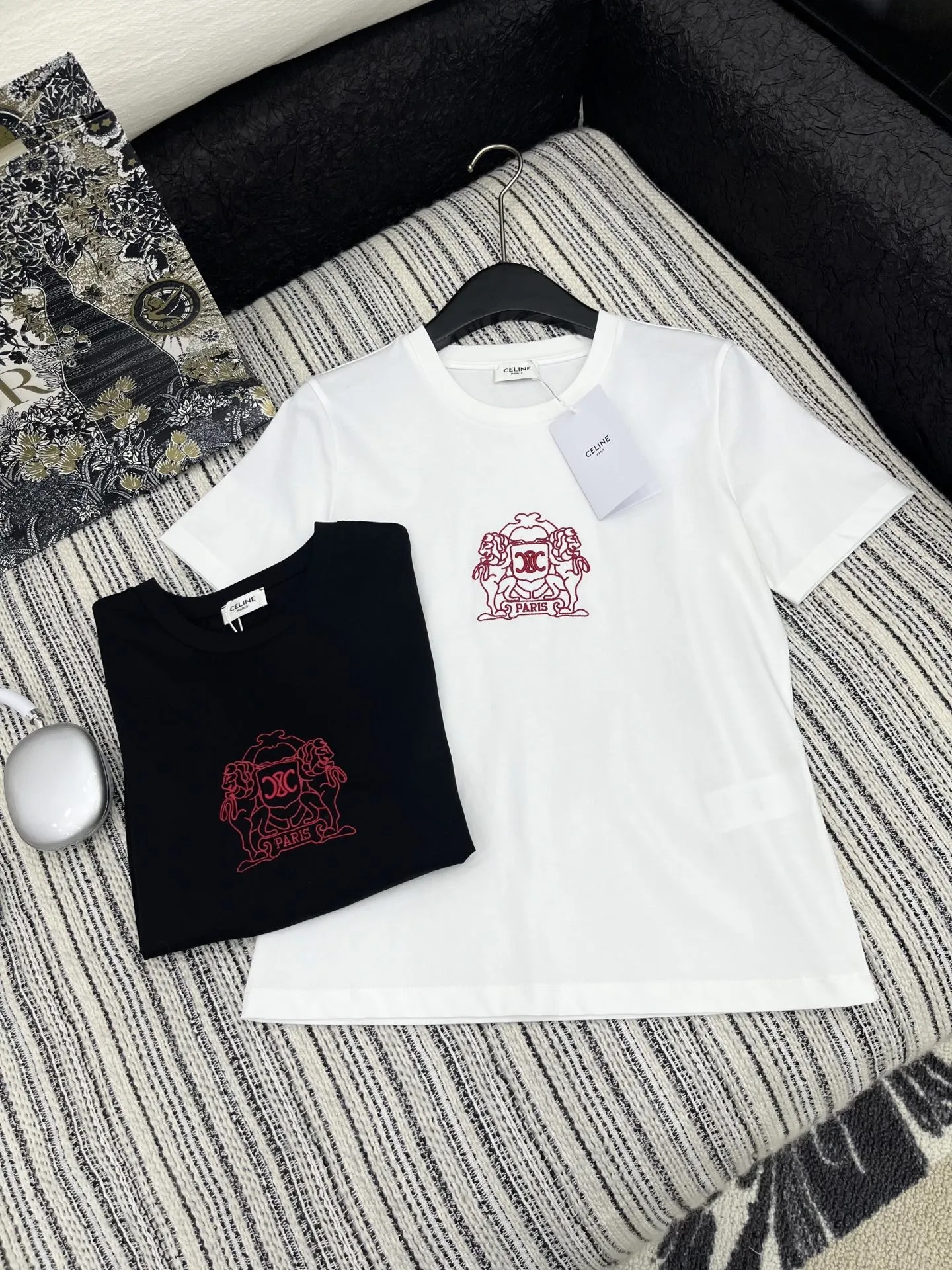 Celi*新作黒刺繍アルファベット半袖Tシャツ - 画像 (5)