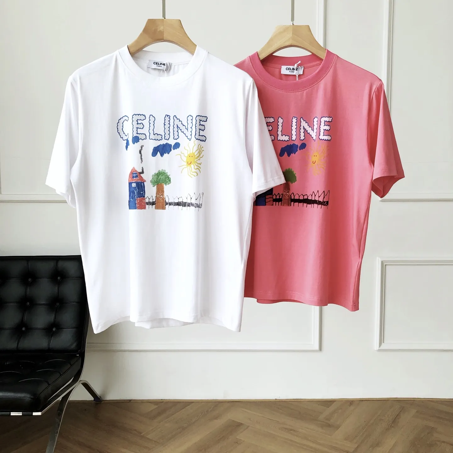 CELINE新作ピンク白半袖プリントTシャツ