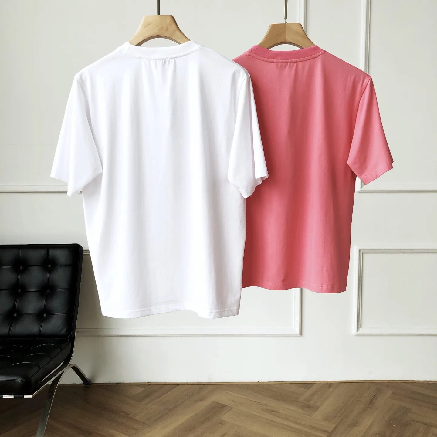 CELINE新作ピンク白半袖プリントTシャツ - 画像 (3)