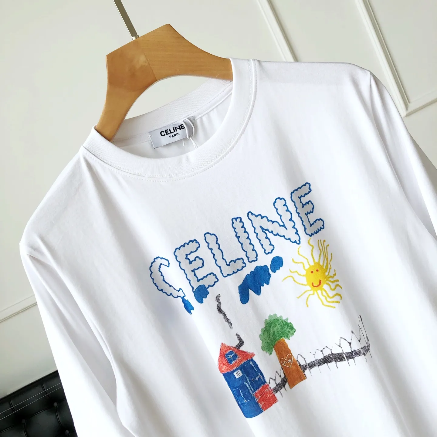 CELINE新作ピンク白半袖プリントTシャツ - 画像 (5)