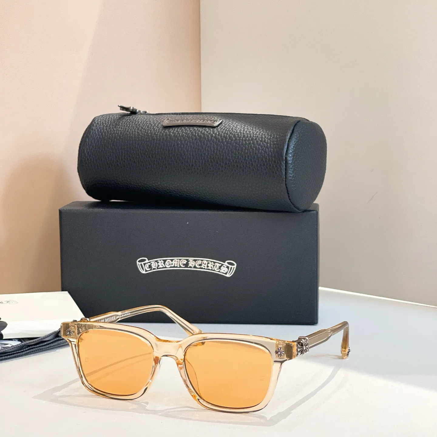 CHROME HEARTS ブラックサングラス COX UCKER - 画像 (4)