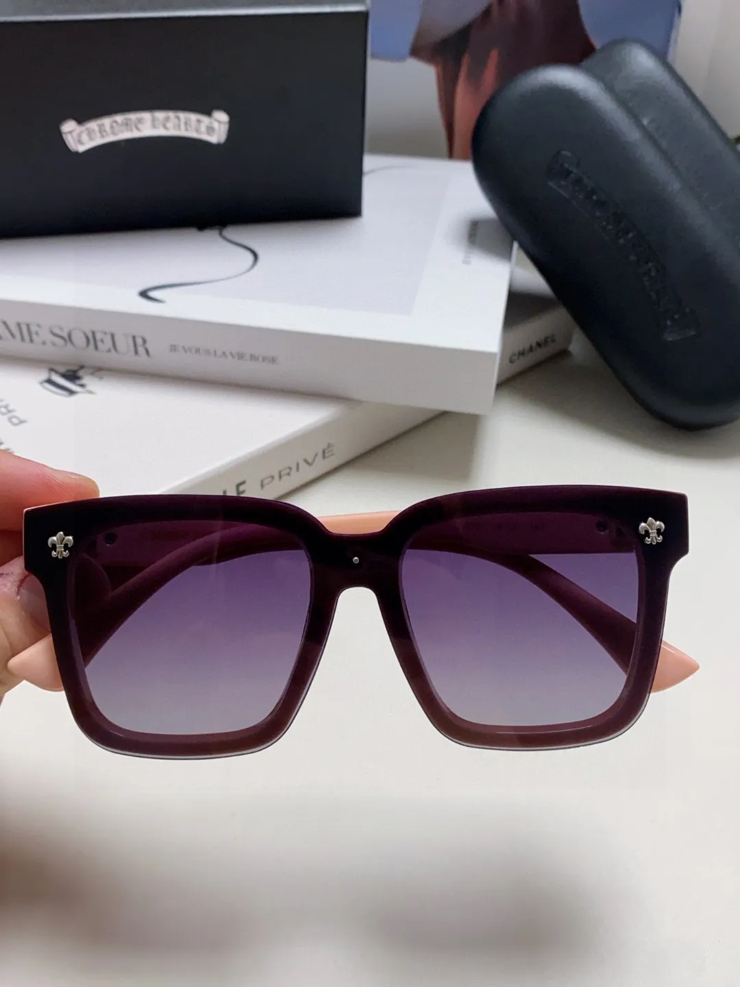 Chrome Heartsピンク偏光サングラス - 画像 (5)