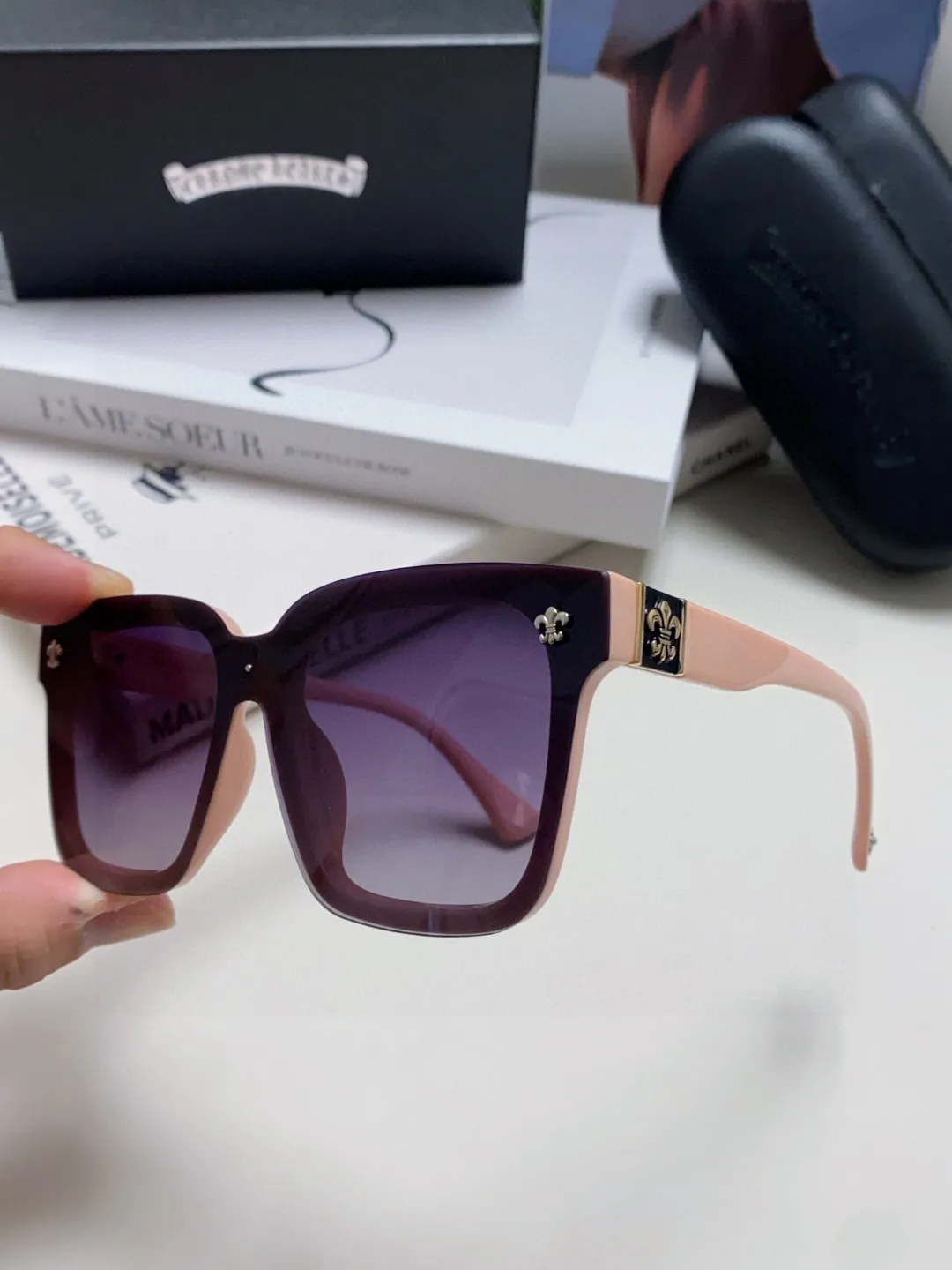 Chrome Heartsピンク偏光サングラス - 画像 (7)