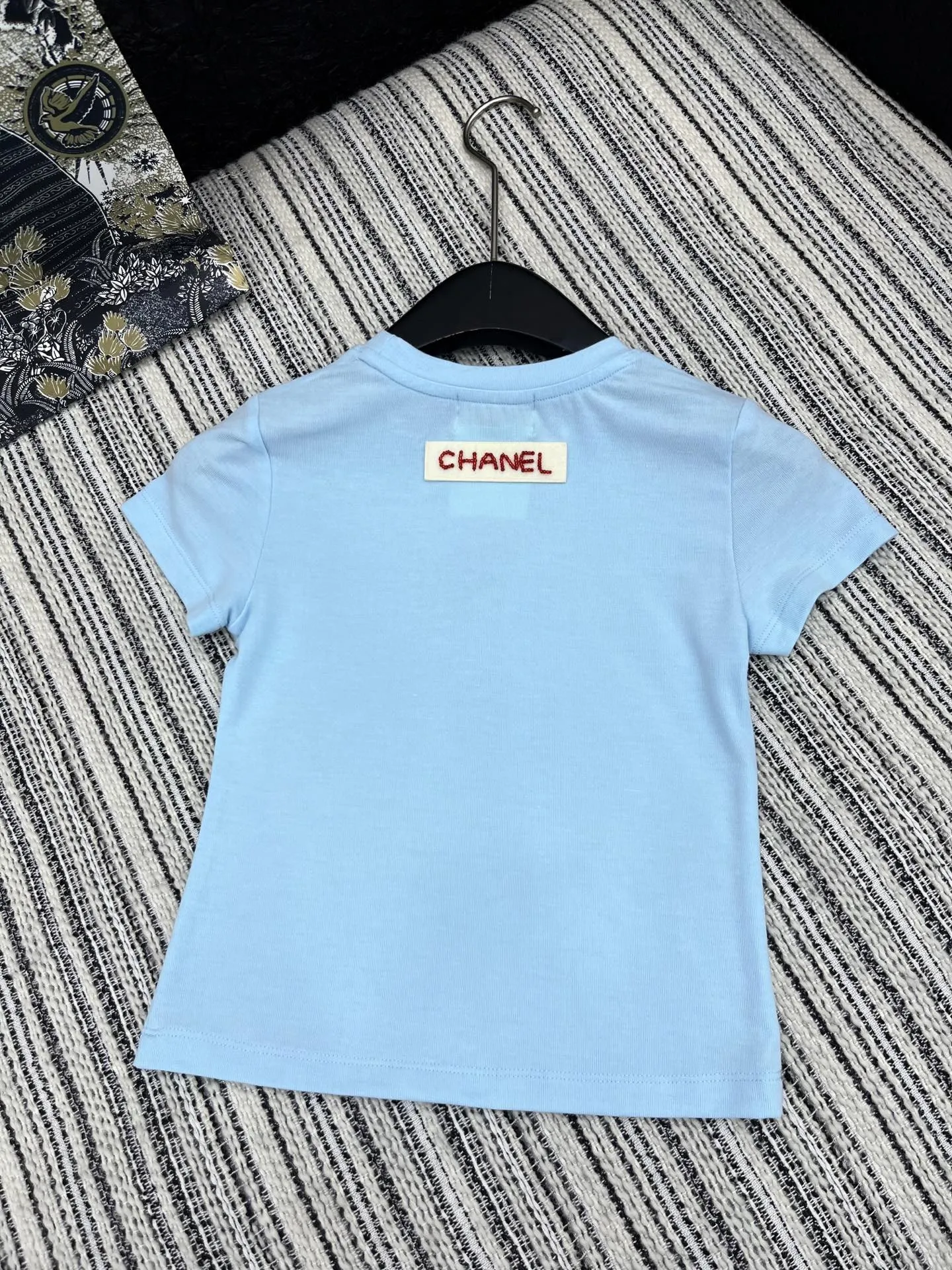 Chan* 25中古シリーズ手工ビーズ半袖Tシャツ ブルー - 画像 (6)