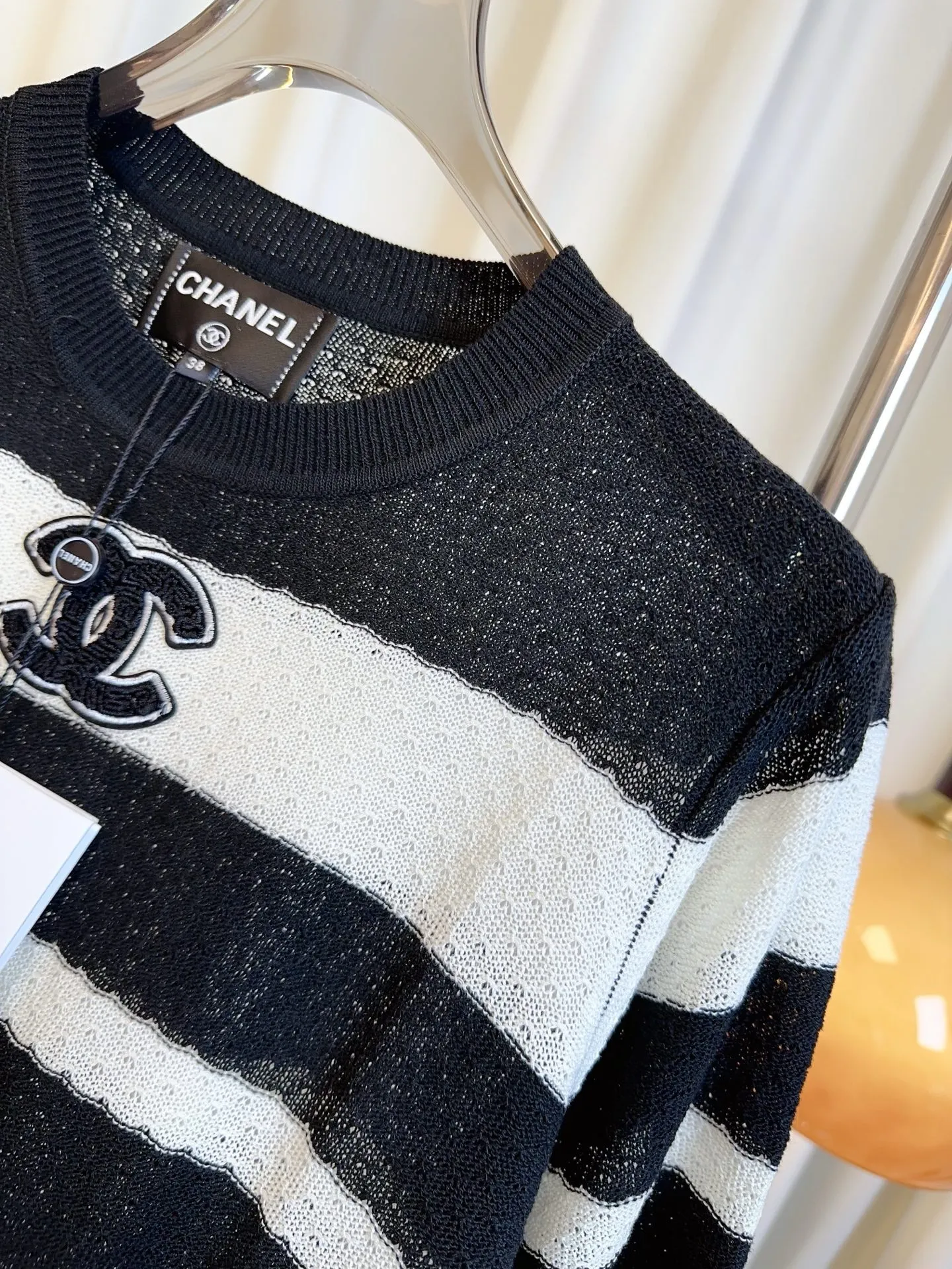 CHANEL新作黒ストライプ半袖Tシャツ - 画像 (7)