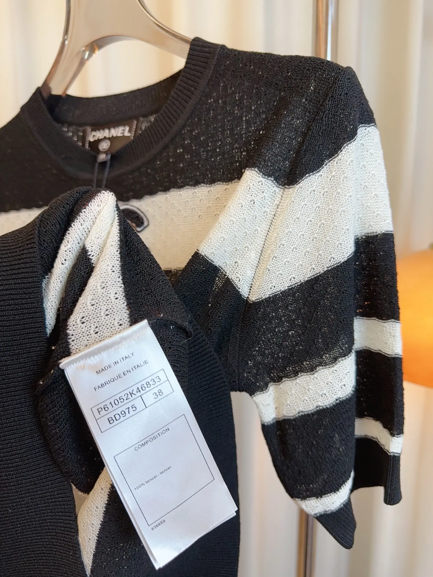 CHANEL新作黒ストライプ半袖Tシャツ - 画像 (9)