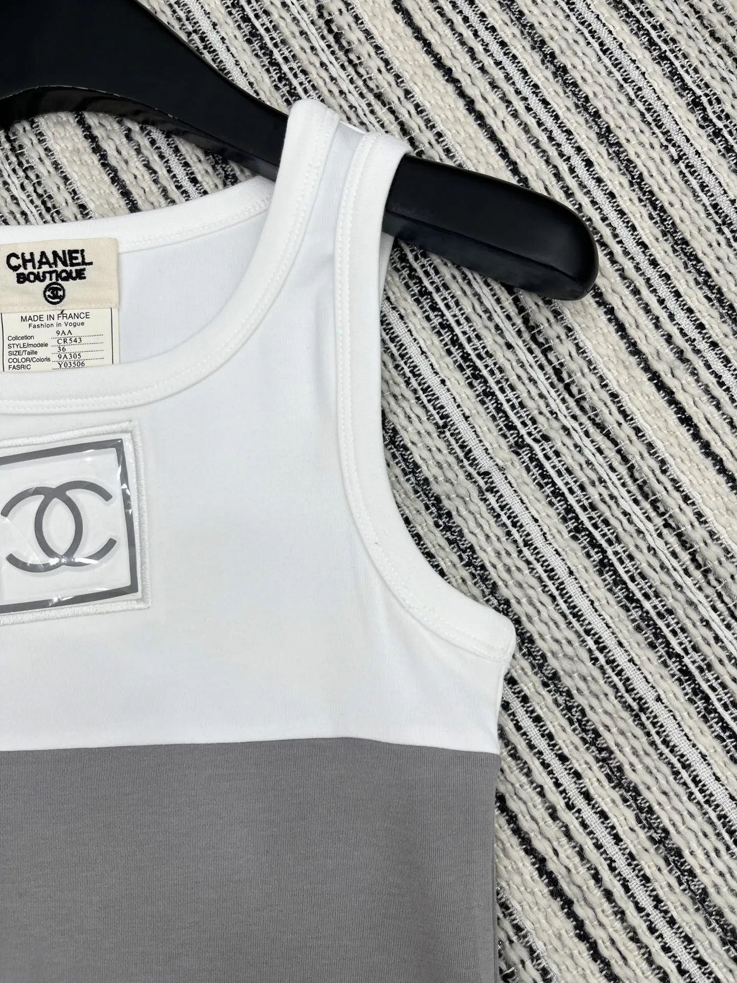 Chanel 白黒刺繍ベスト2025新作 - 画像 (4)