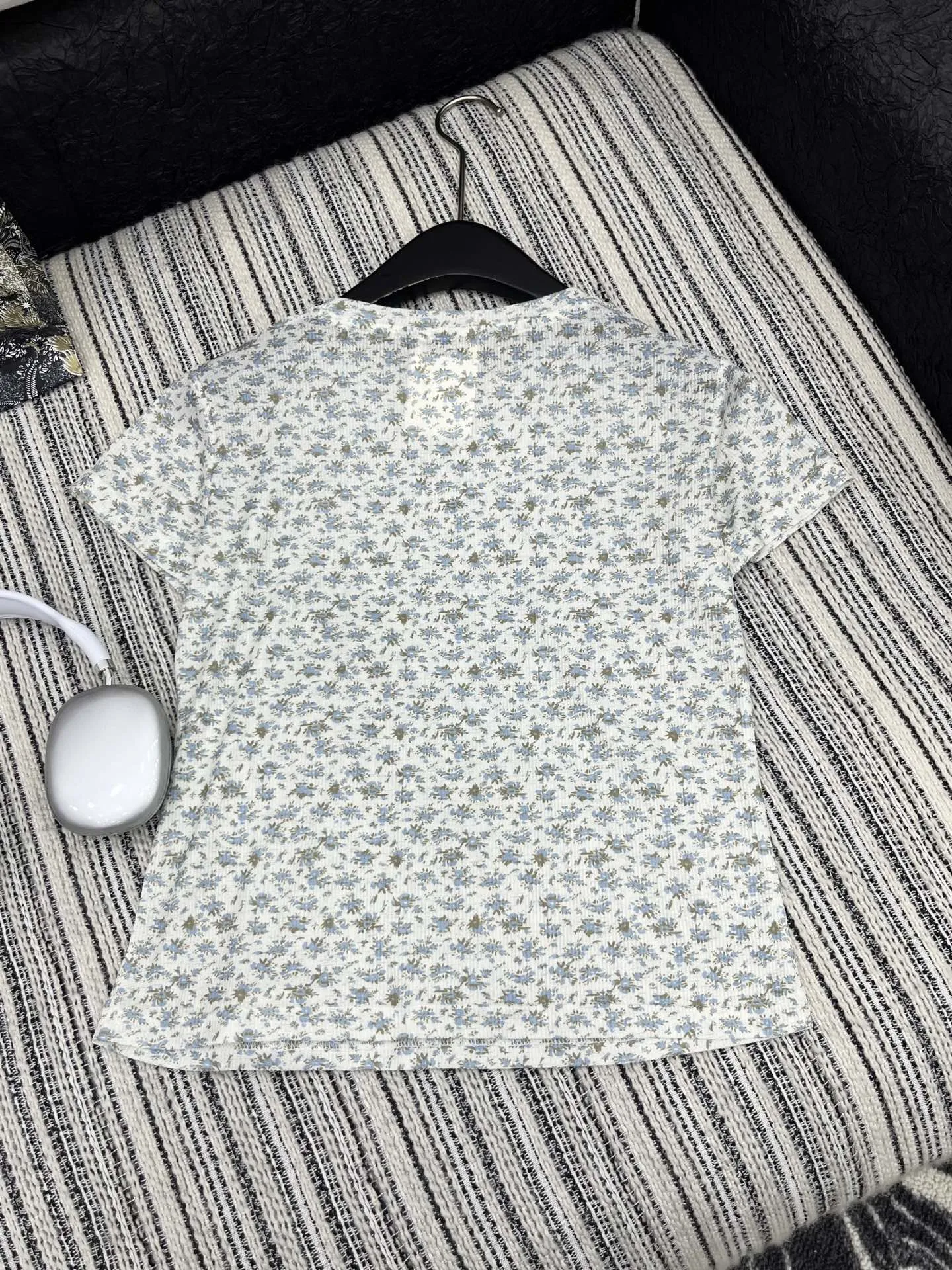 CHANEL新作黒プリント半袖Tシャツ - 画像 (7)