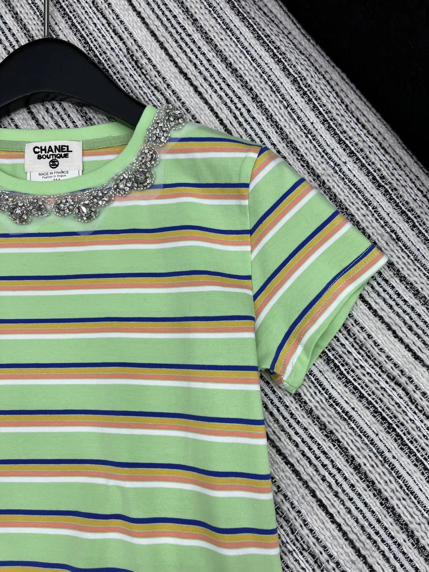 Chanel ストライプ半袖Tシャツ グリーン新作 - 画像 (4)