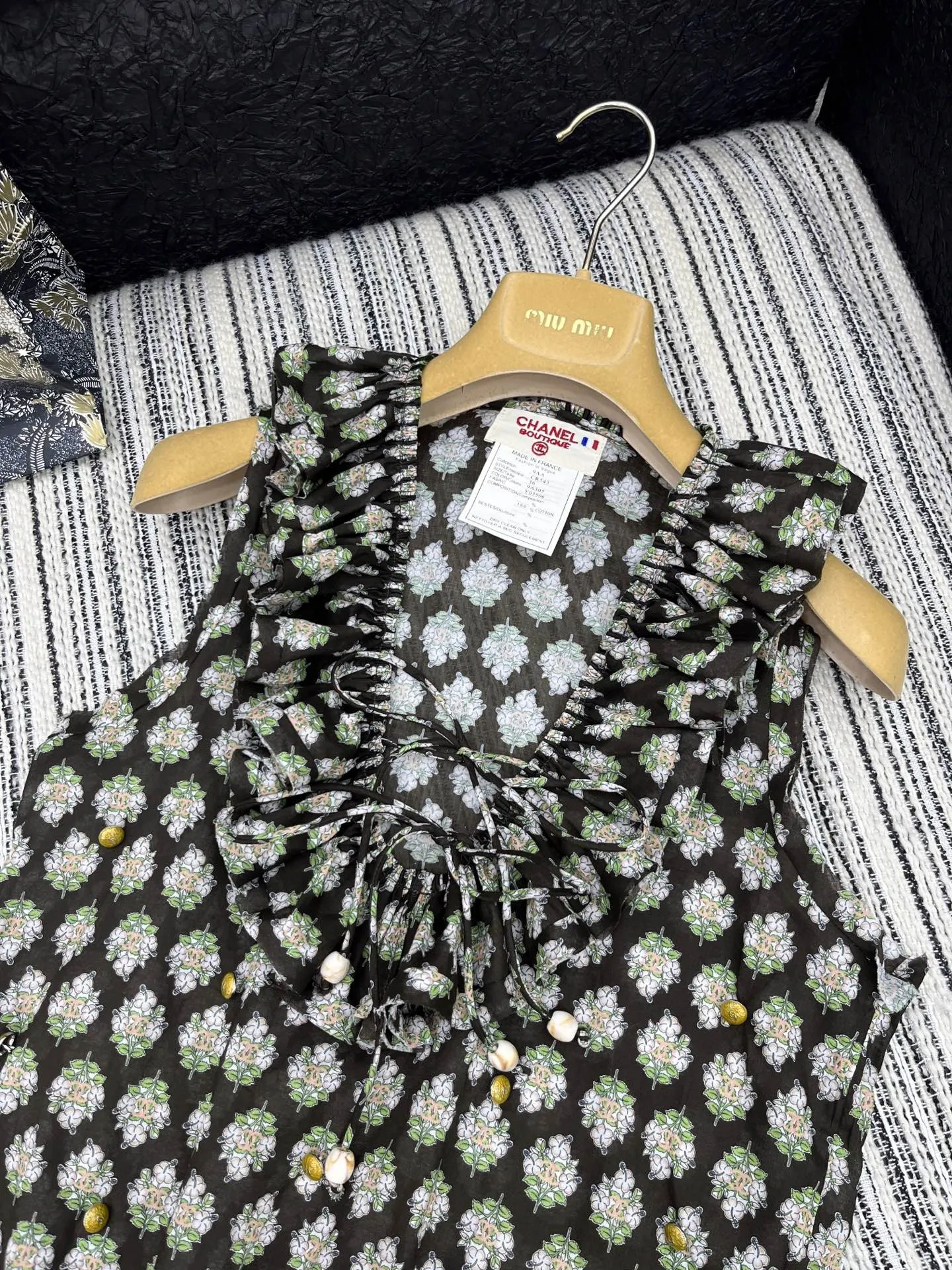 Chan* 25中古シリーズ花色フリルトップス - 画像 (3)