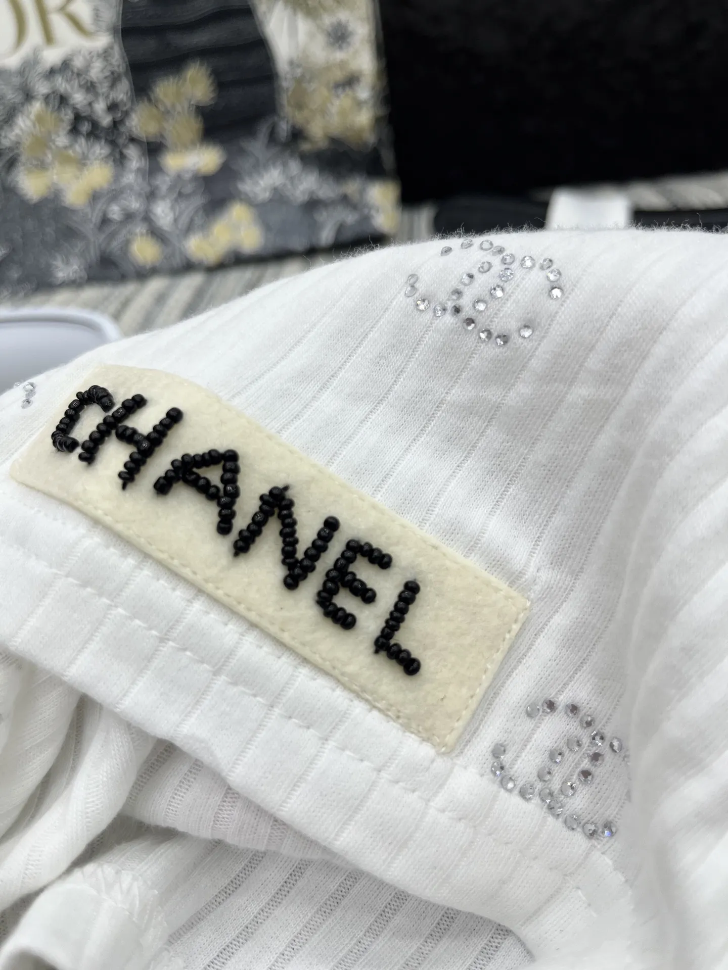 CHANEL 白 手工ホットダイヤモンド订珠ベスト 新作 - 画像 (6)