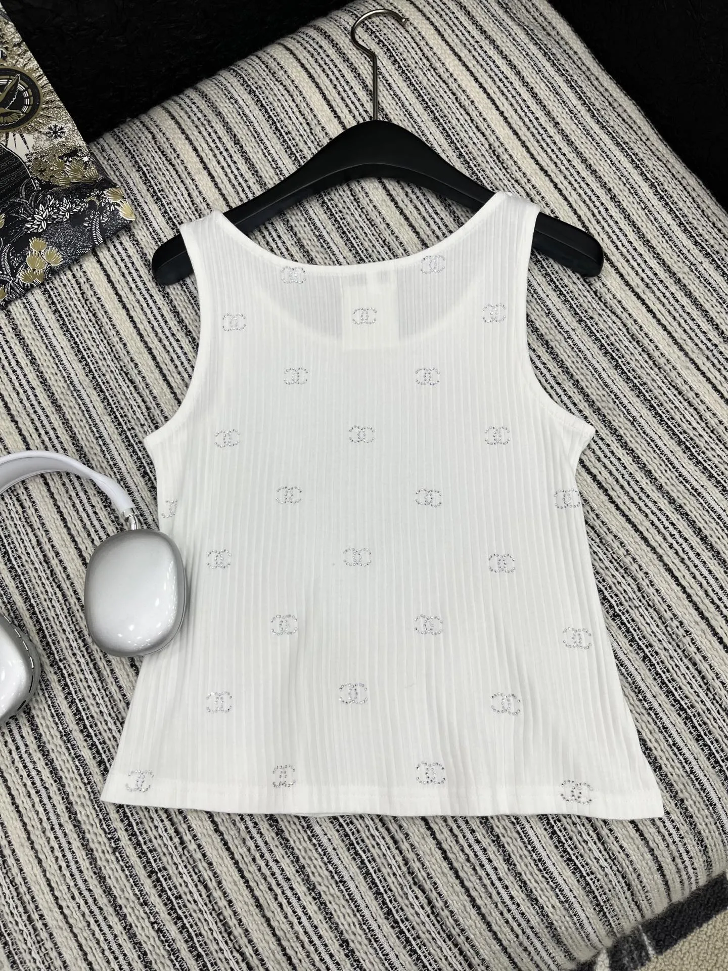 CHANEL 白 手工ホットダイヤモンド订珠ベスト 新作 - 画像 (7)