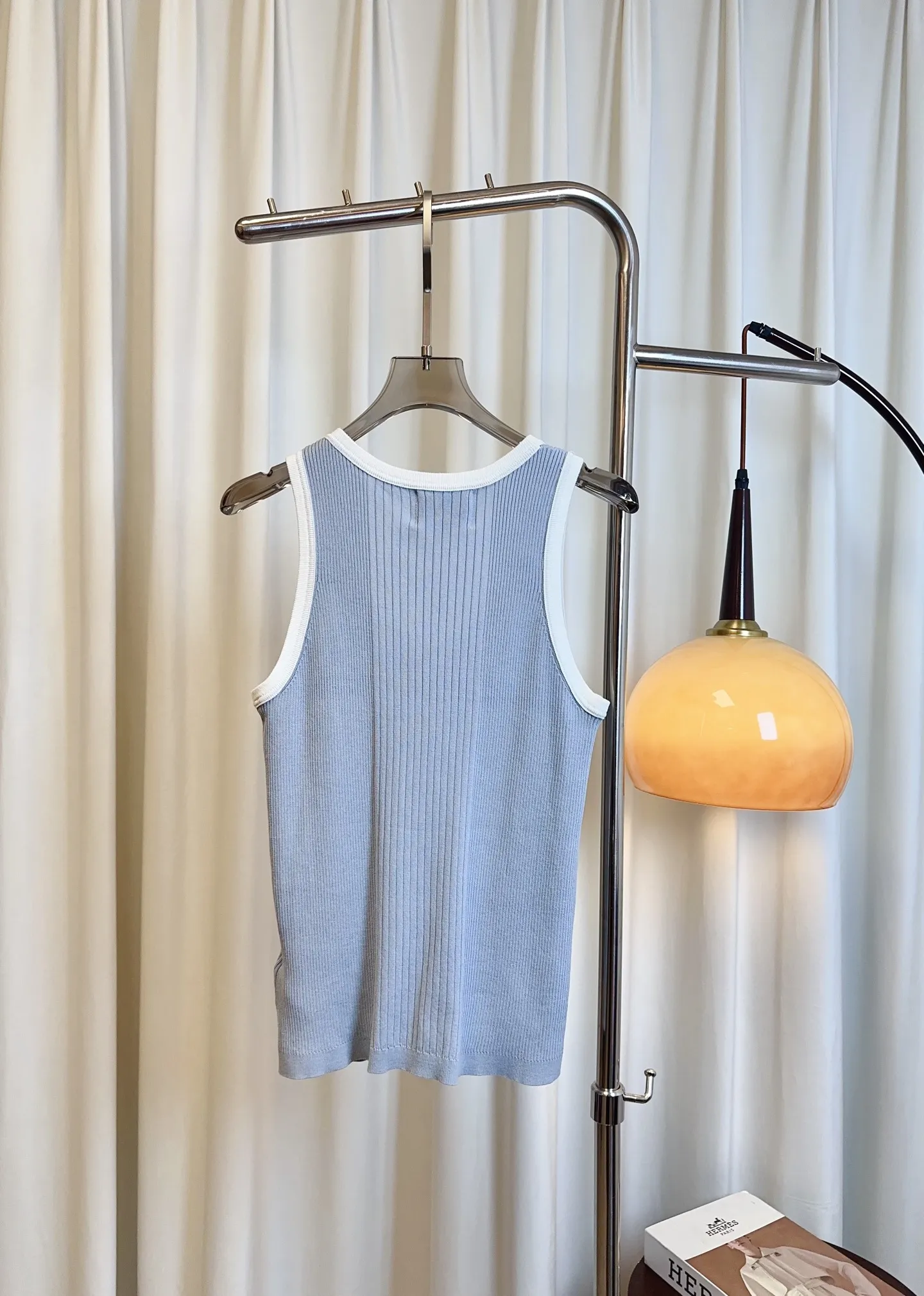 CHANEL新作ブルーカラーマッチングベスト - 画像 (3)