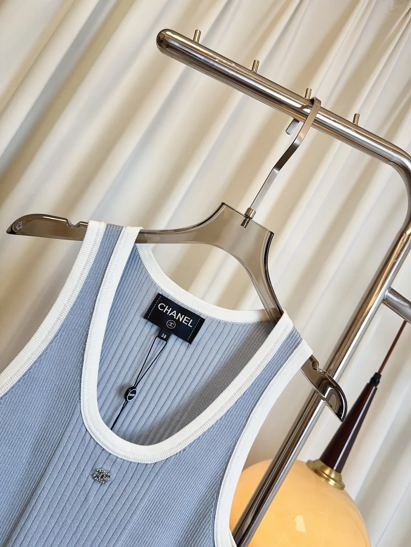 CHANEL新作ブルーカラーマッチングベスト - 画像 (7)