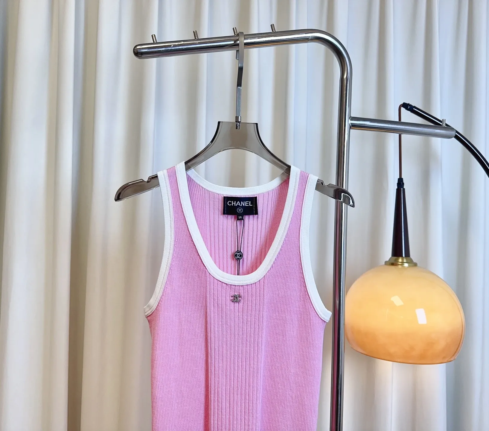 CHANEL新作ピンクカラーマッチングベスト - 画像 (4)