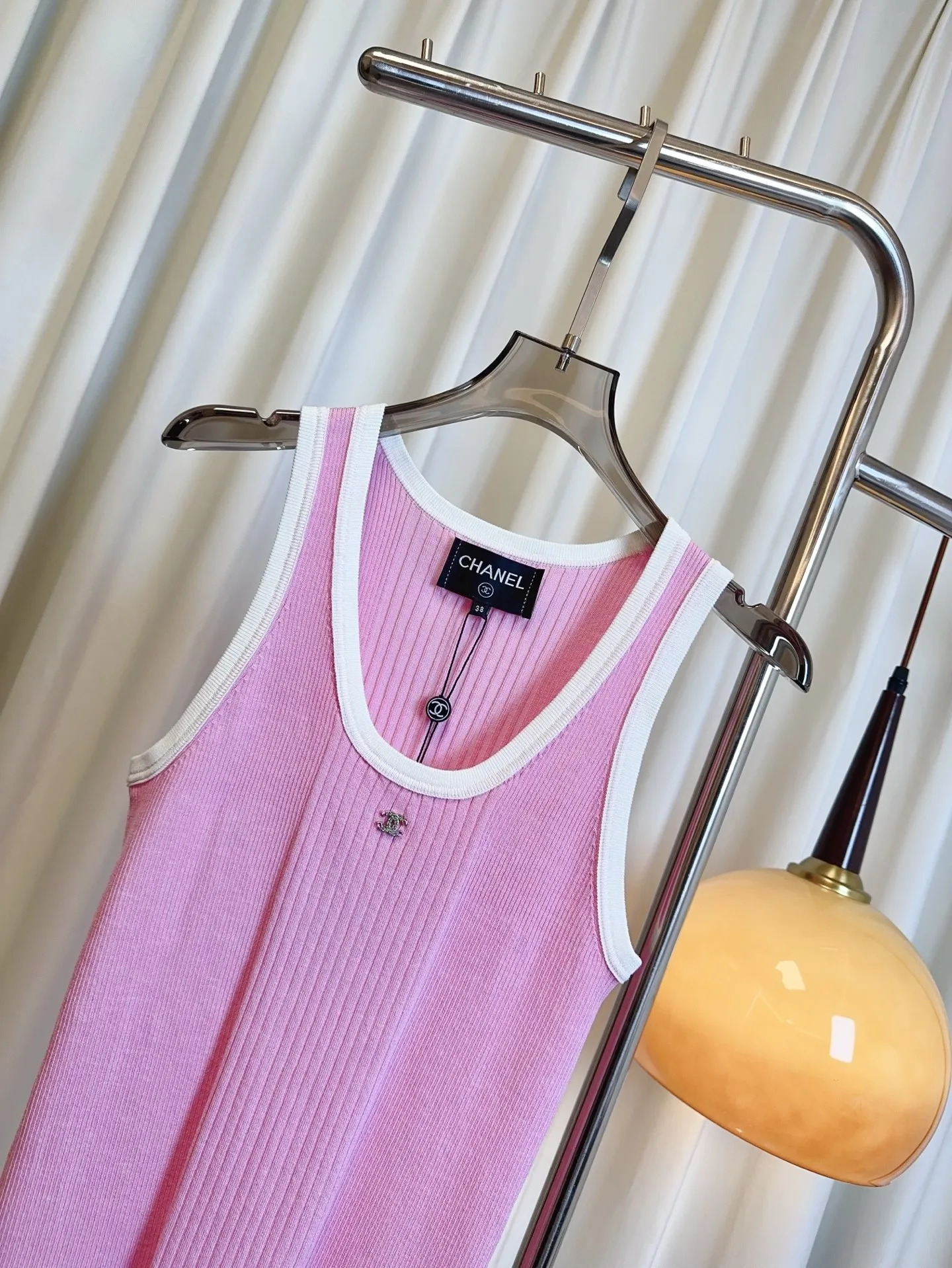 CHANEL新作ピンクカラーマッチングベスト - 画像 (5)