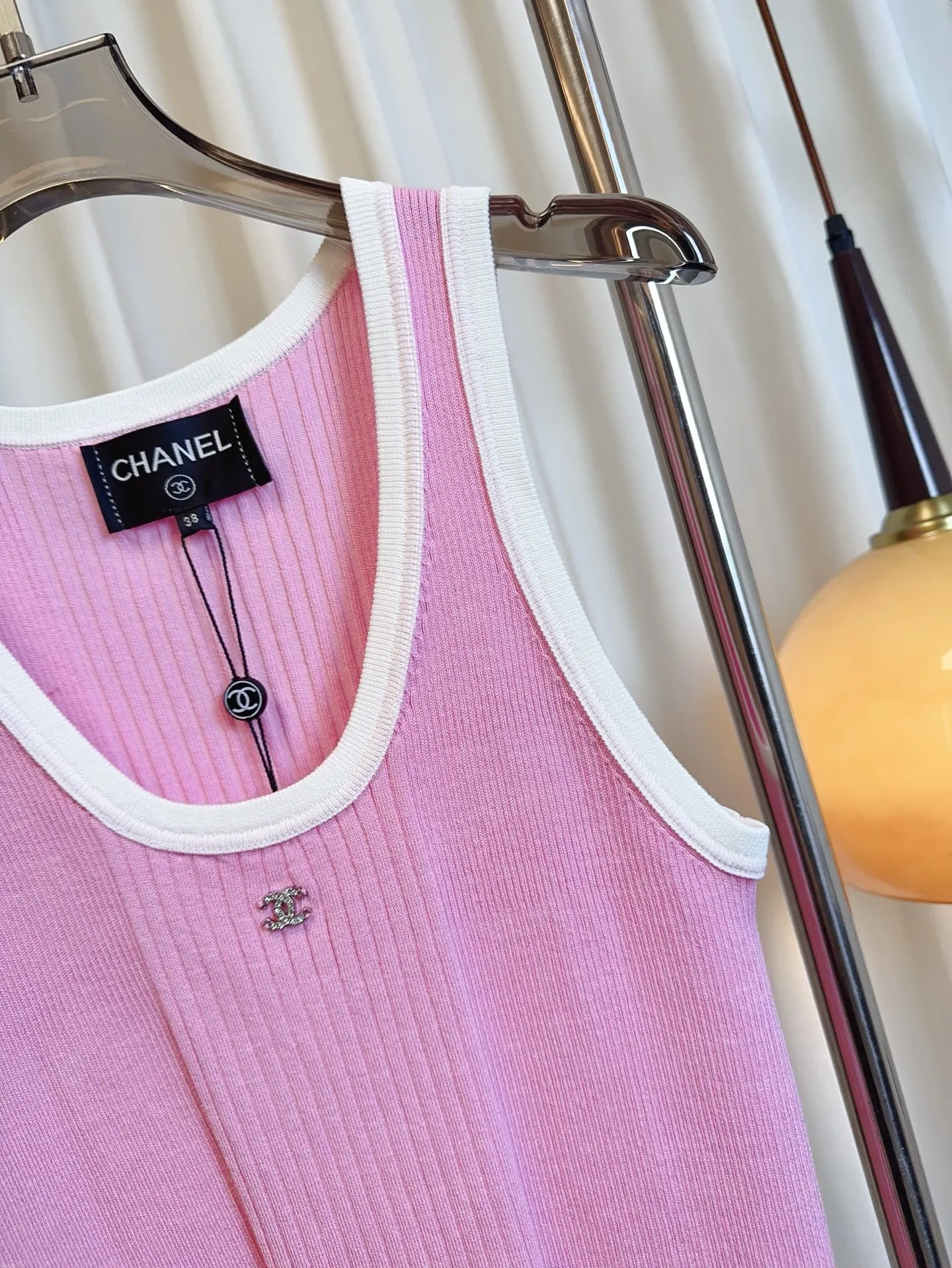 CHANEL新作ピンクカラーマッチングベスト - 画像 (8)