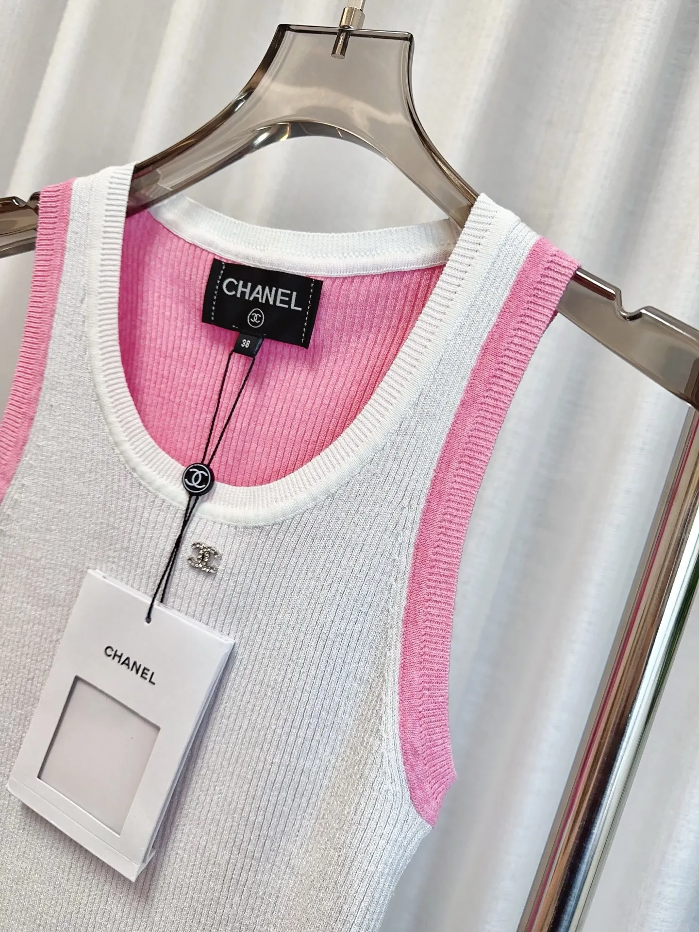 CHANEL新作ピンクと白のベスト - 画像 (8)