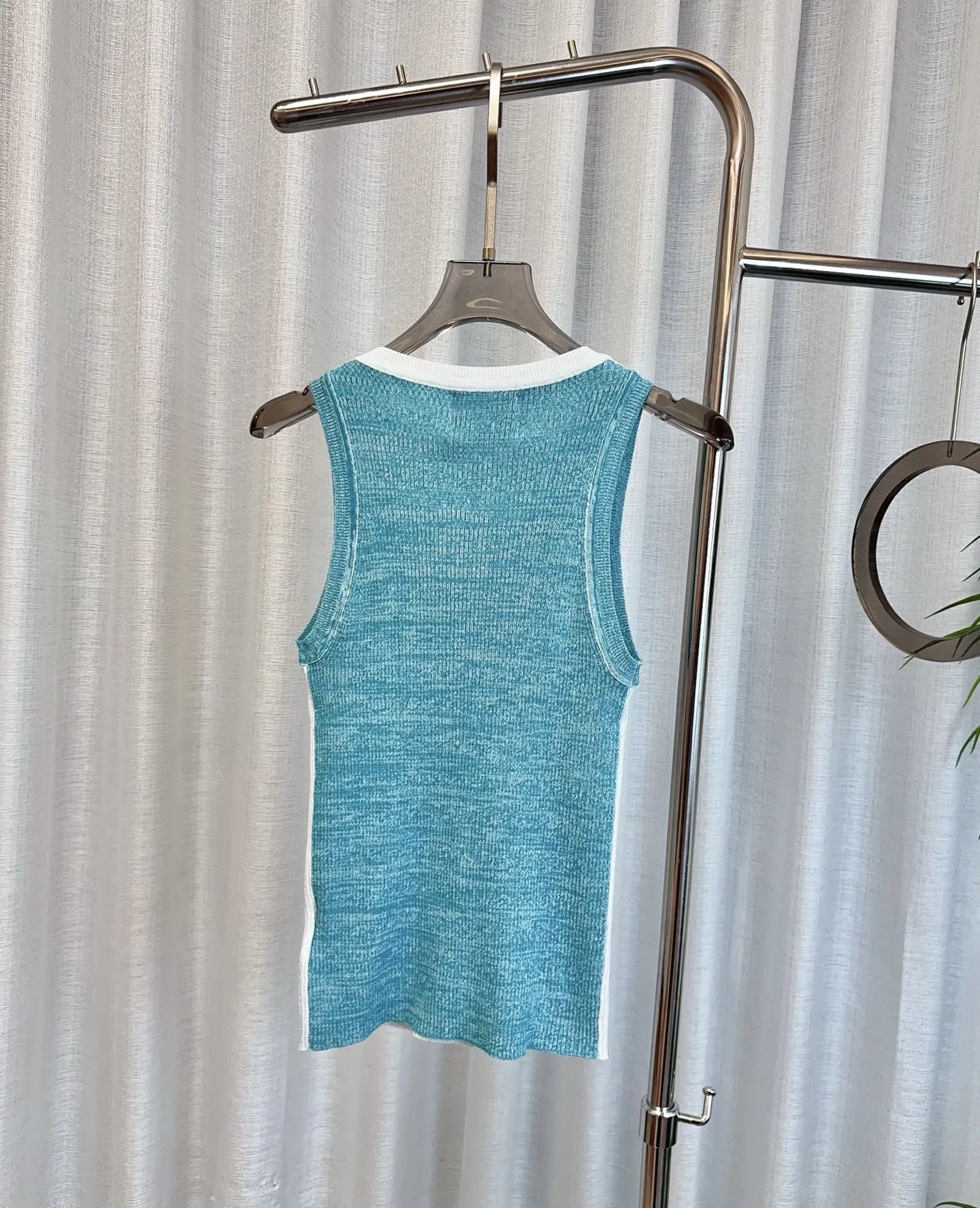 CHANEL新作カラーマッチングベストピンクブルー - 画像 (3)