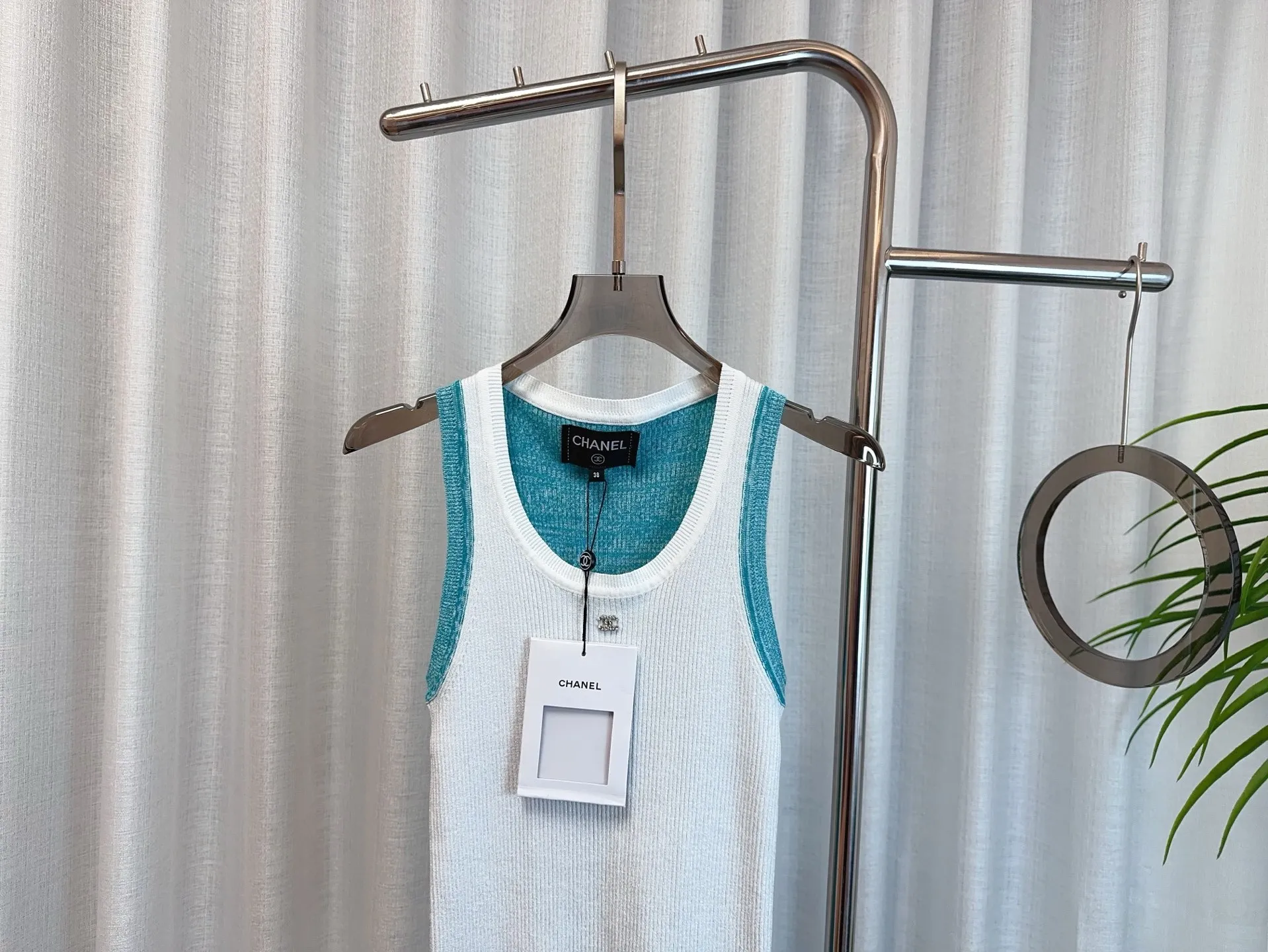 CHANEL新作カラーマッチングベストピンクブルー - 画像 (4)