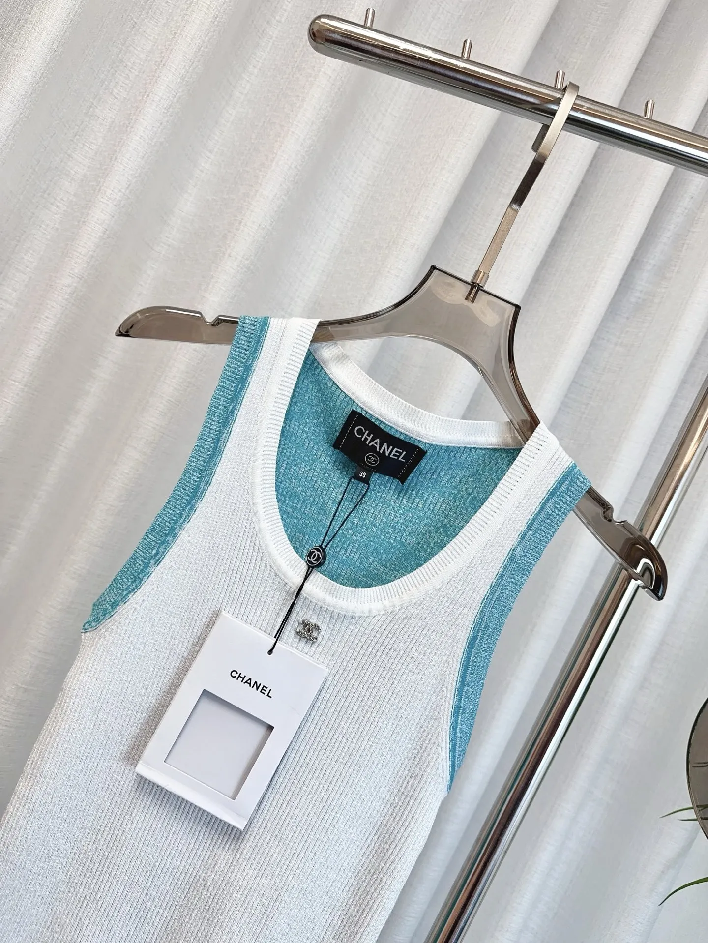 CHANEL新作カラーマッチングベストピンクブルー - 画像 (5)