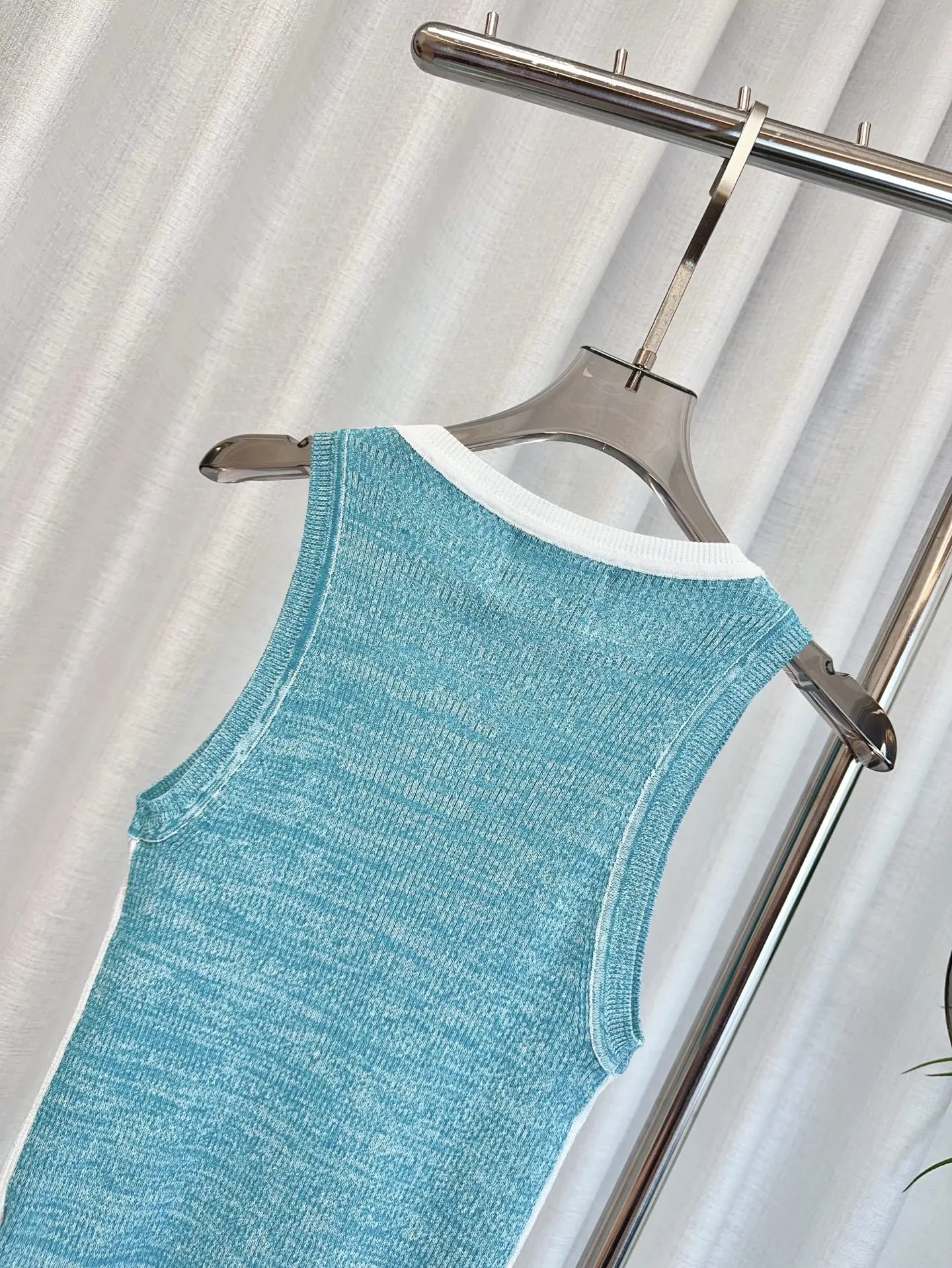 CHANEL新作カラーマッチングベストピンクブルー - 画像 (6)