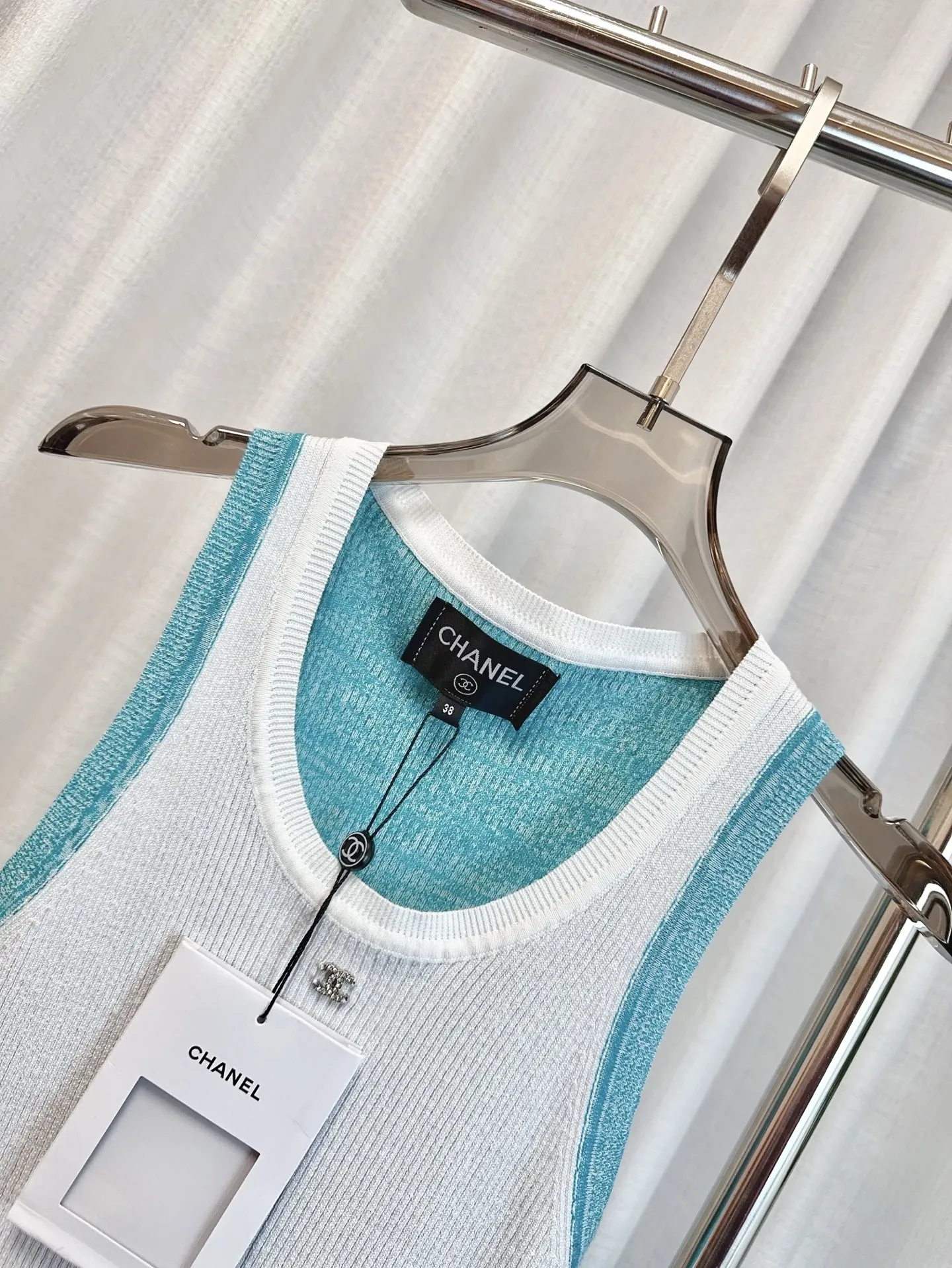 CHANEL新作カラーマッチングベストピンクブルー - 画像 (9)