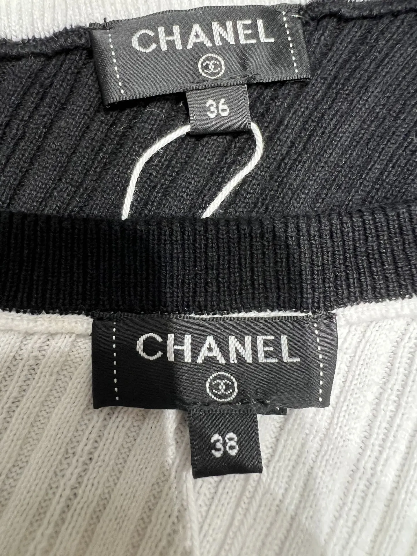 CHANEL新作黒白一字肩編み物ベスト - 画像 (4)