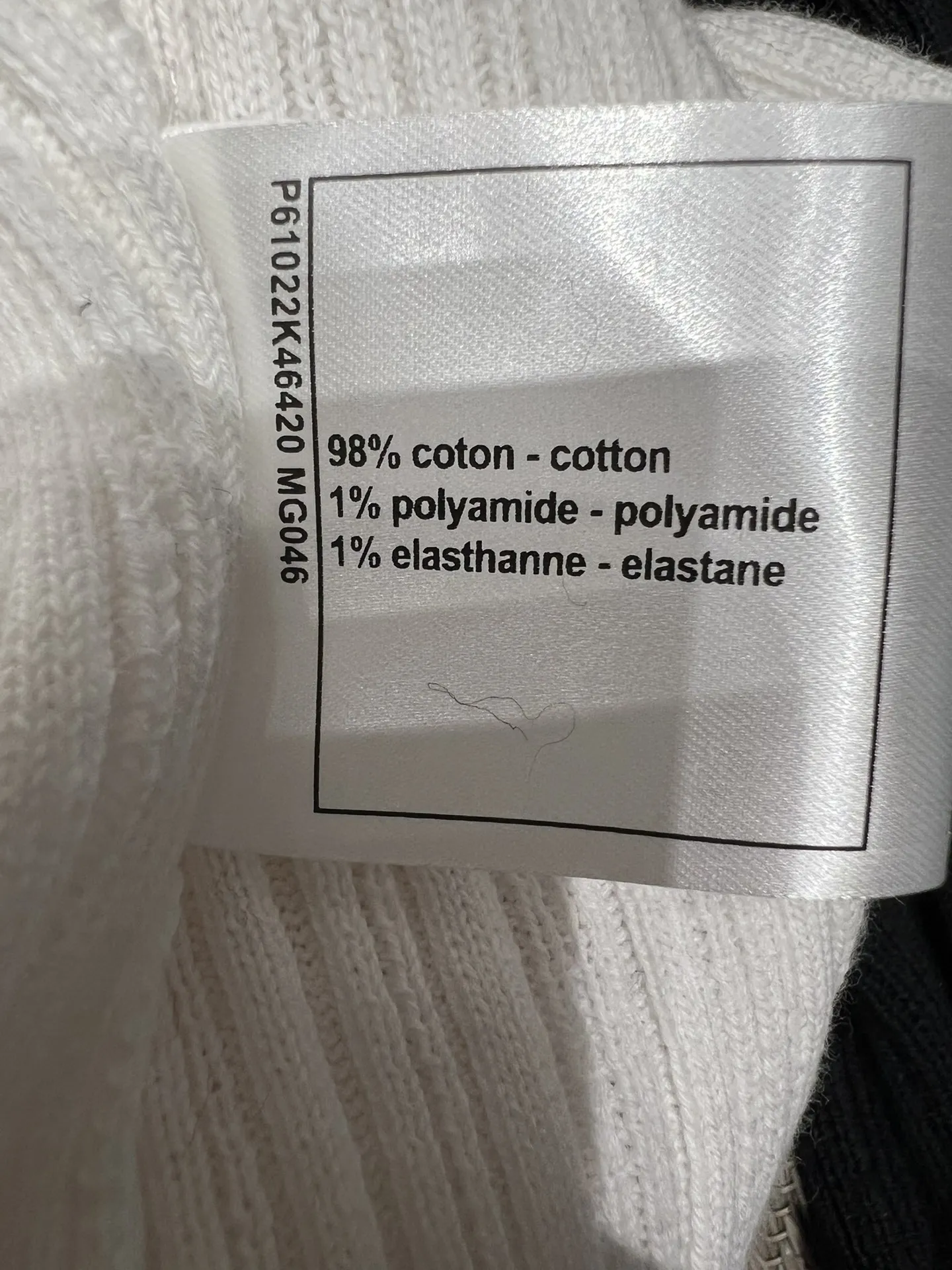 CHANEL新作黒白一字肩編み物ベスト - 画像 (8)