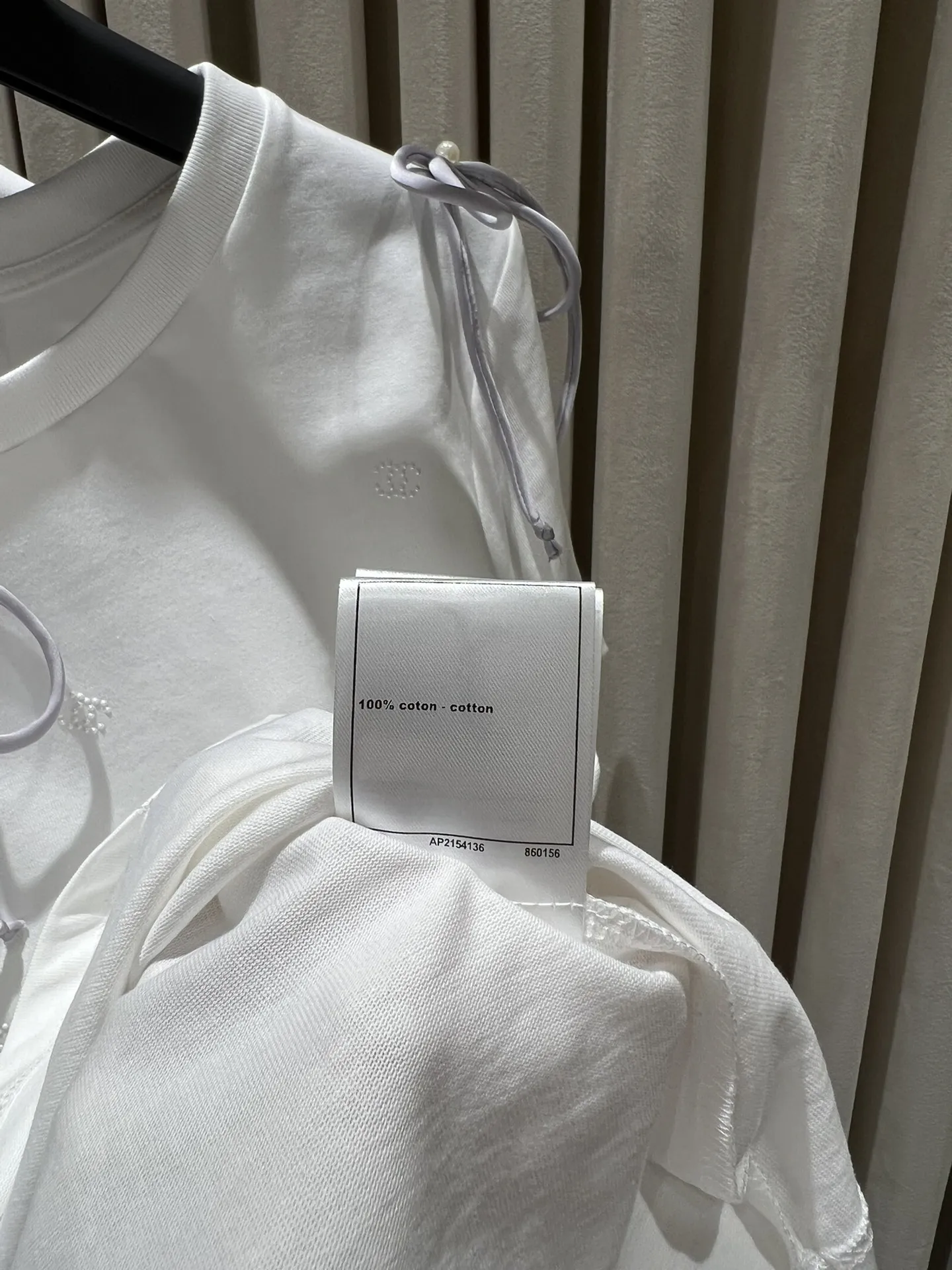 Chan*25新作白黒蝴蝶結半袖Tシャツ - 画像 (10)