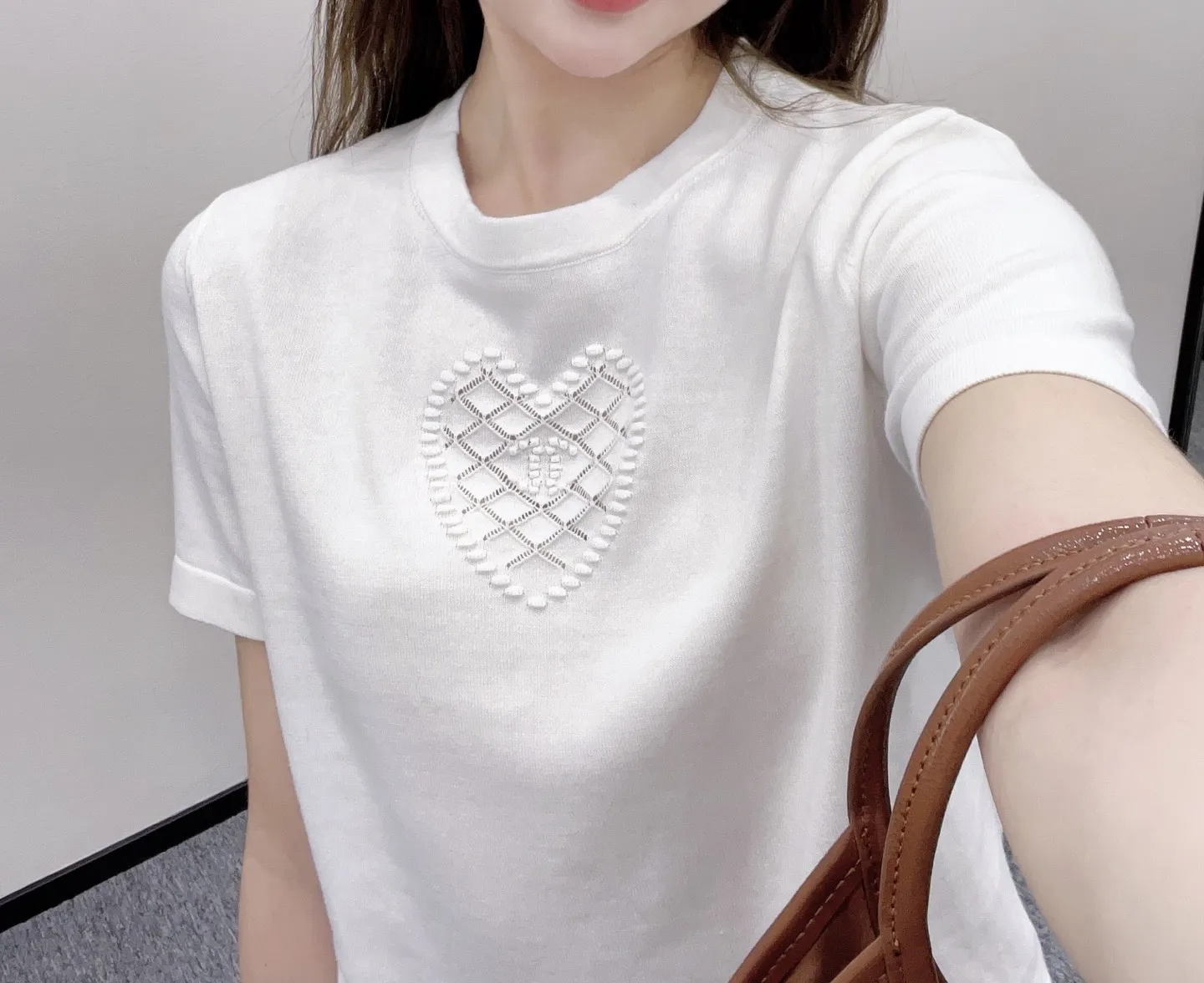 シャネル新作白ハート半袖Tシャツ - 画像 (3)