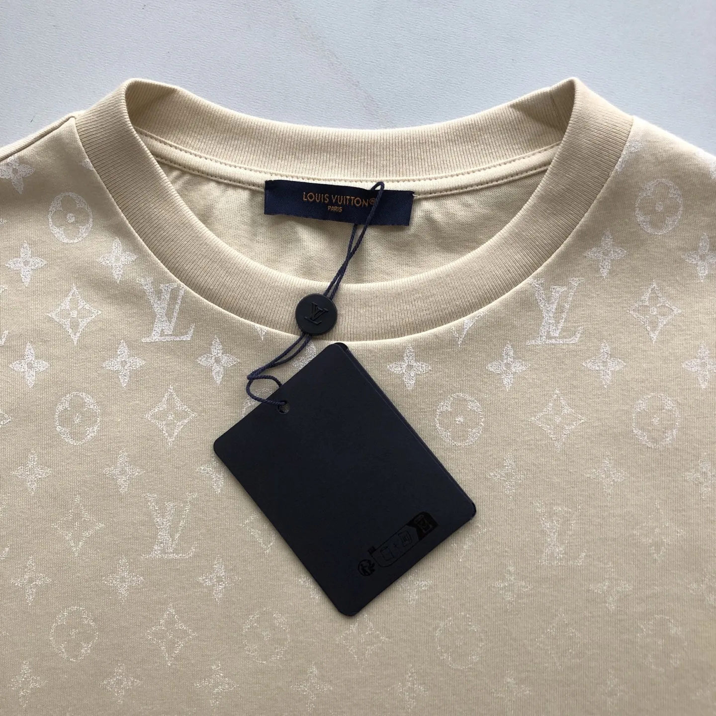 LOUIS VUITTON ベージュ MONOGRAM GRADIENT Tシャツ - 画像 (5)